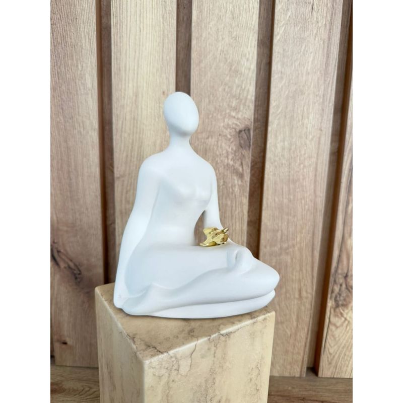 MAP DESIGN HOME - Adorno Escultura Dama 11x11x34 cm