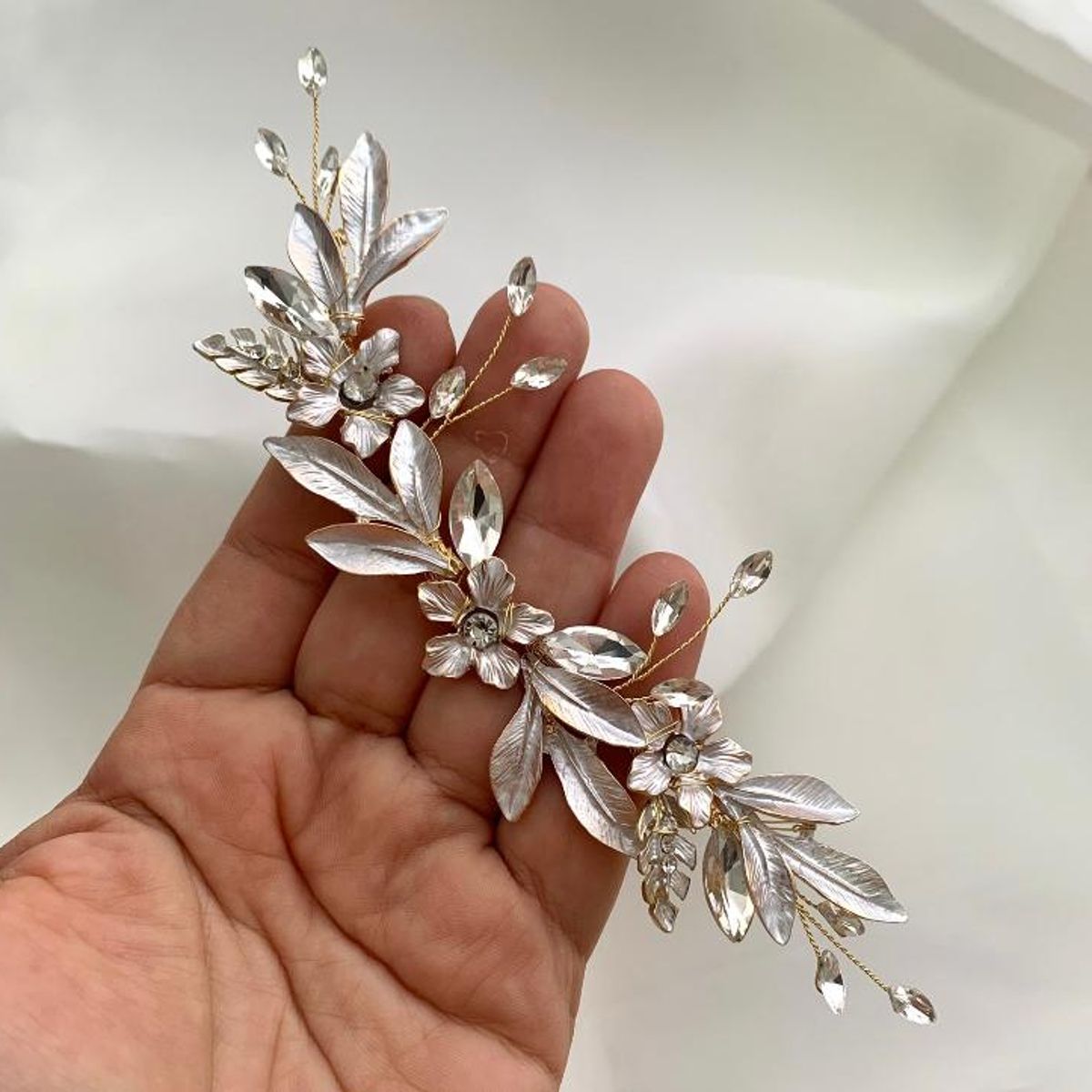 ANADE HANDMADE - TOCADO TIARA ACCESORIO PARA EL CABELLO