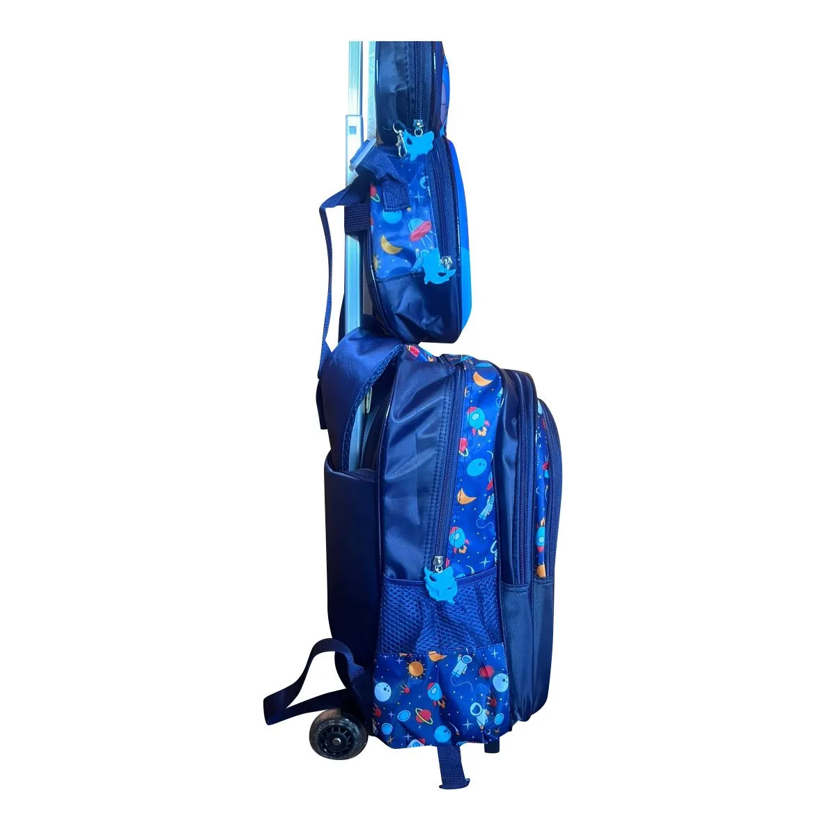 GENERICO - Set Mochila Lonchera Cartuchera Luces Ruedas Eva 3D Tiburon