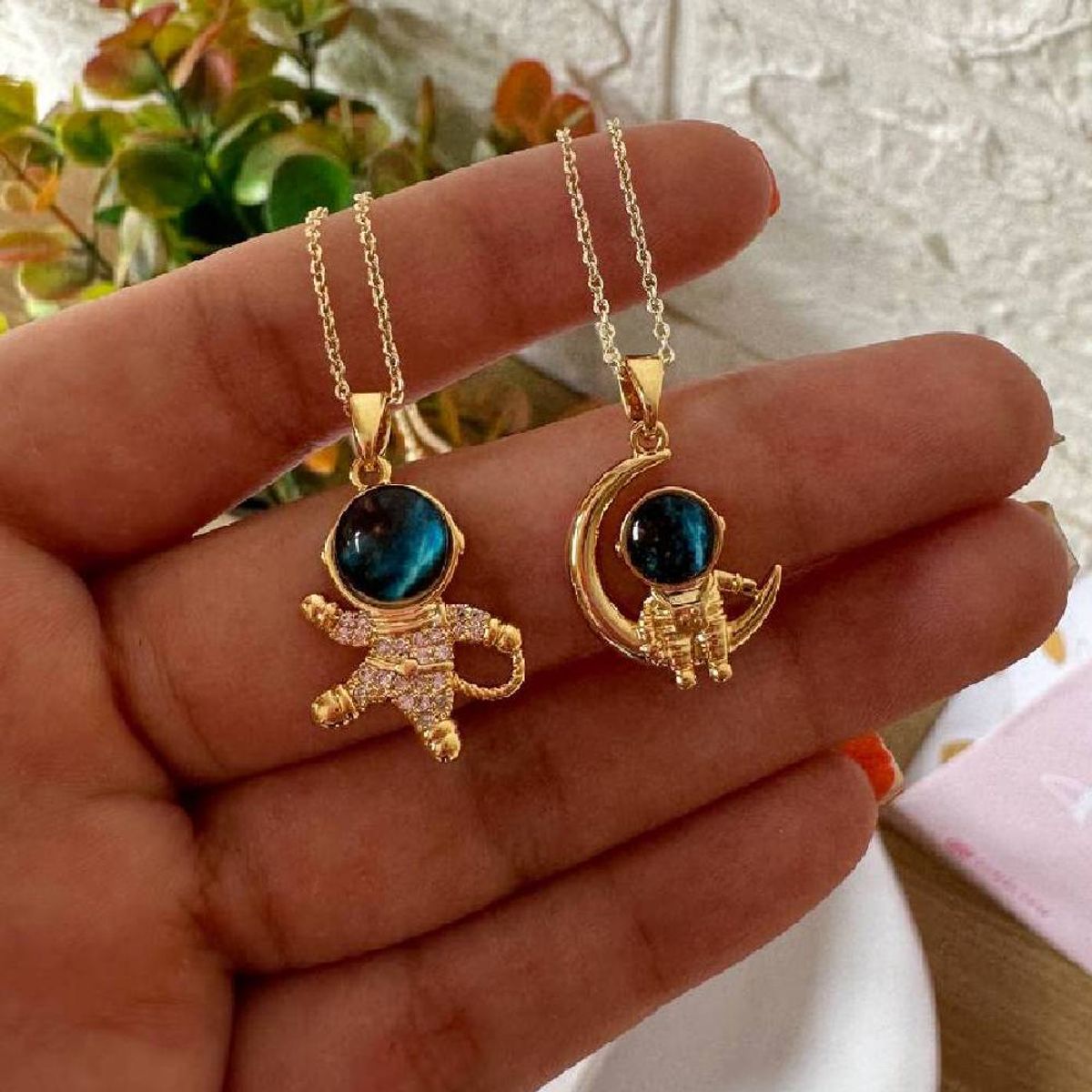 NO LOGO - Collar Para Pareja Astronauta Destello De Amor