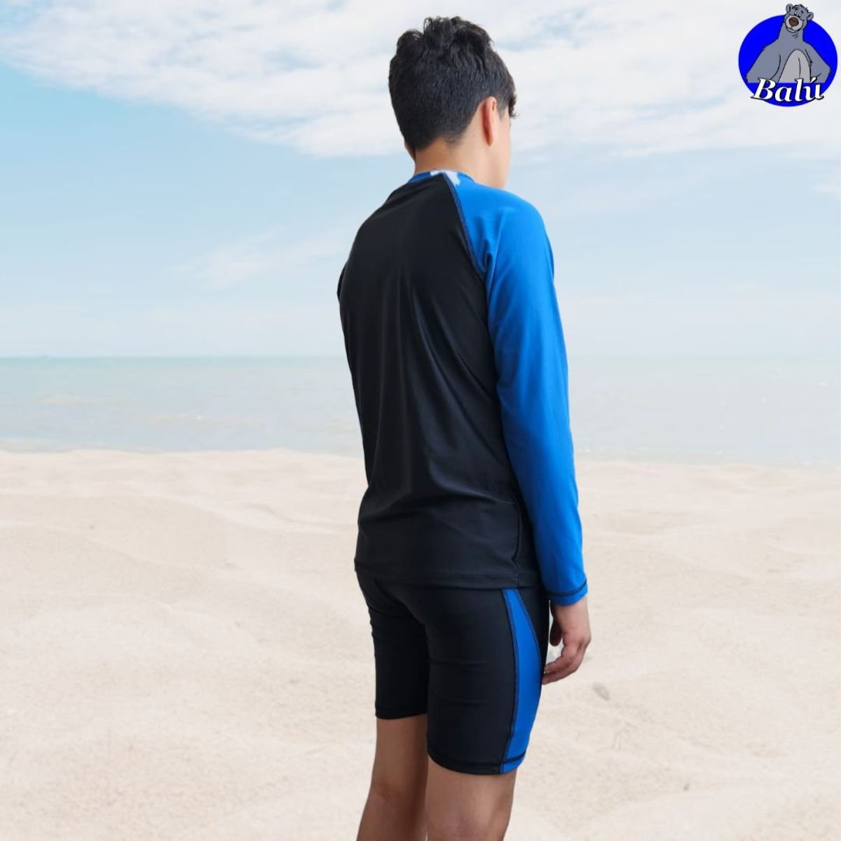 GENERICO - Conjunto de baño - polo manga larga y biker de baño