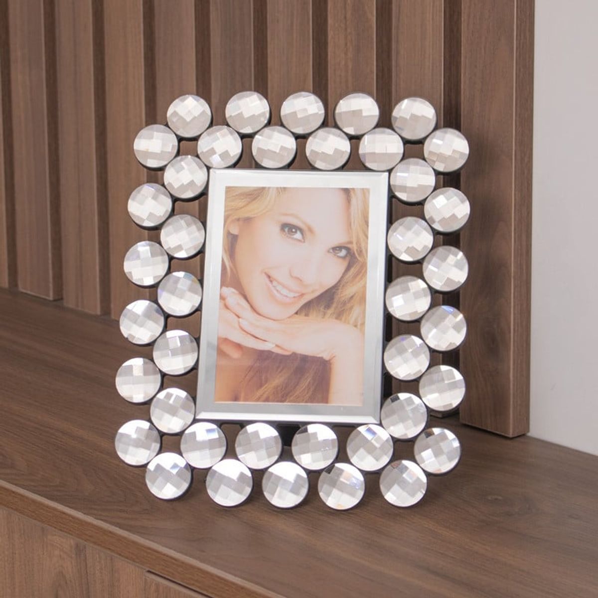 PANADECOR - Portarretrato Panadecor Plateado Con Detalles Circulares 28Cm Acrílico