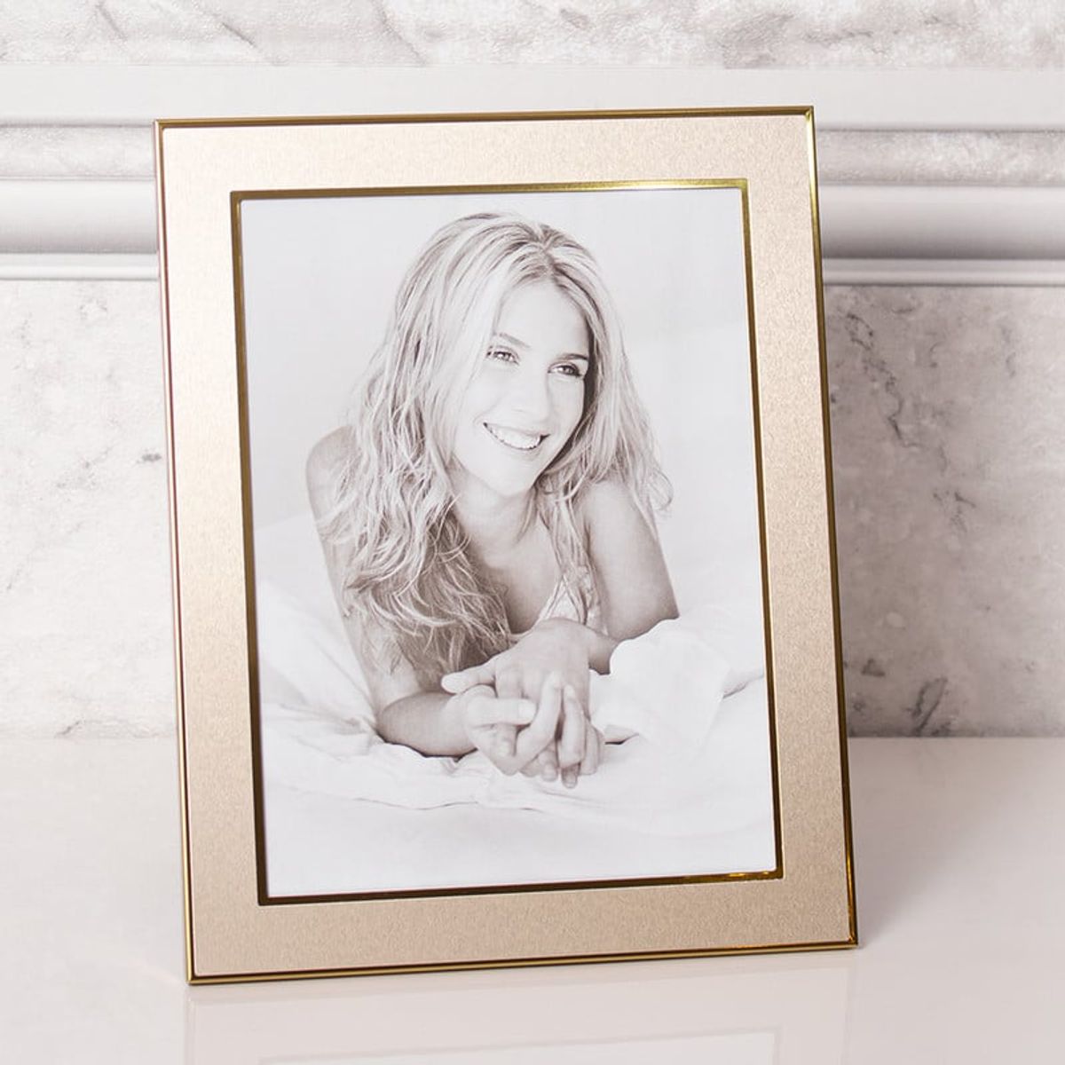 PANADECOR - Marco de Fotos Sobrio de Acero para Fotos 6x8