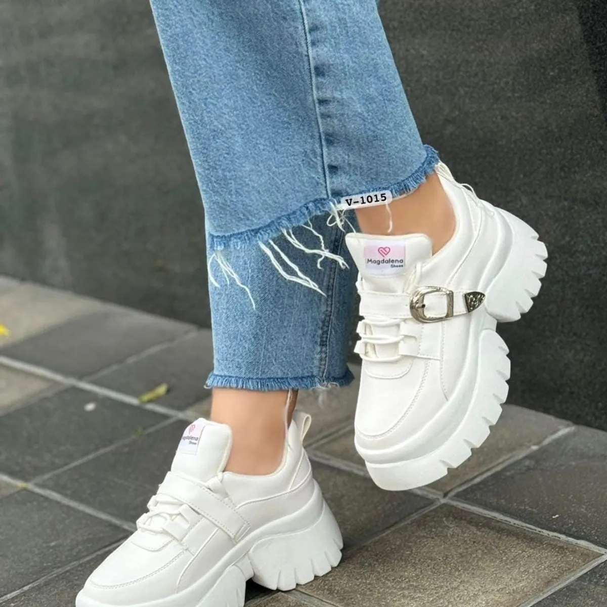 MAGDALENA SHOES - Zapatillas  879 Chunky Blancas con Hebilla