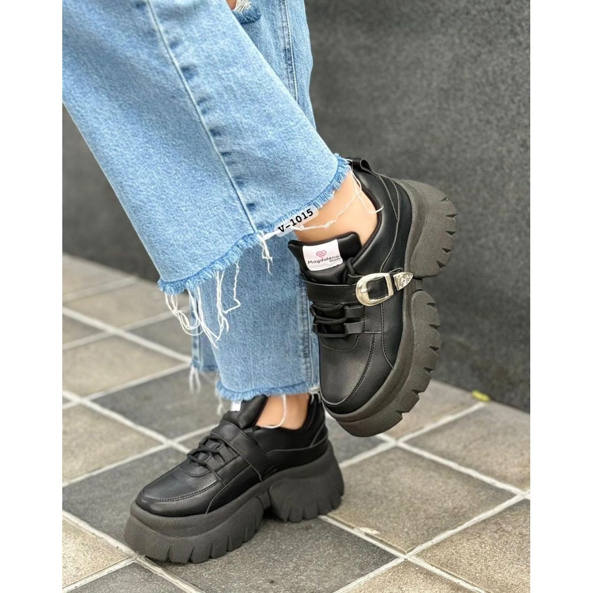 MAGDALENA SHOES - Zapatillas  879 Chunky Negro con Hebilla