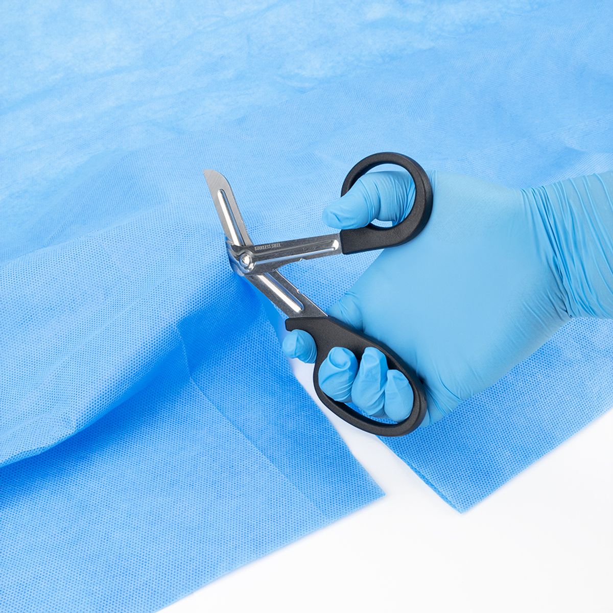 GENERICO - Tijera de Trauma Profesional Punta Roma de 19 CM Negro