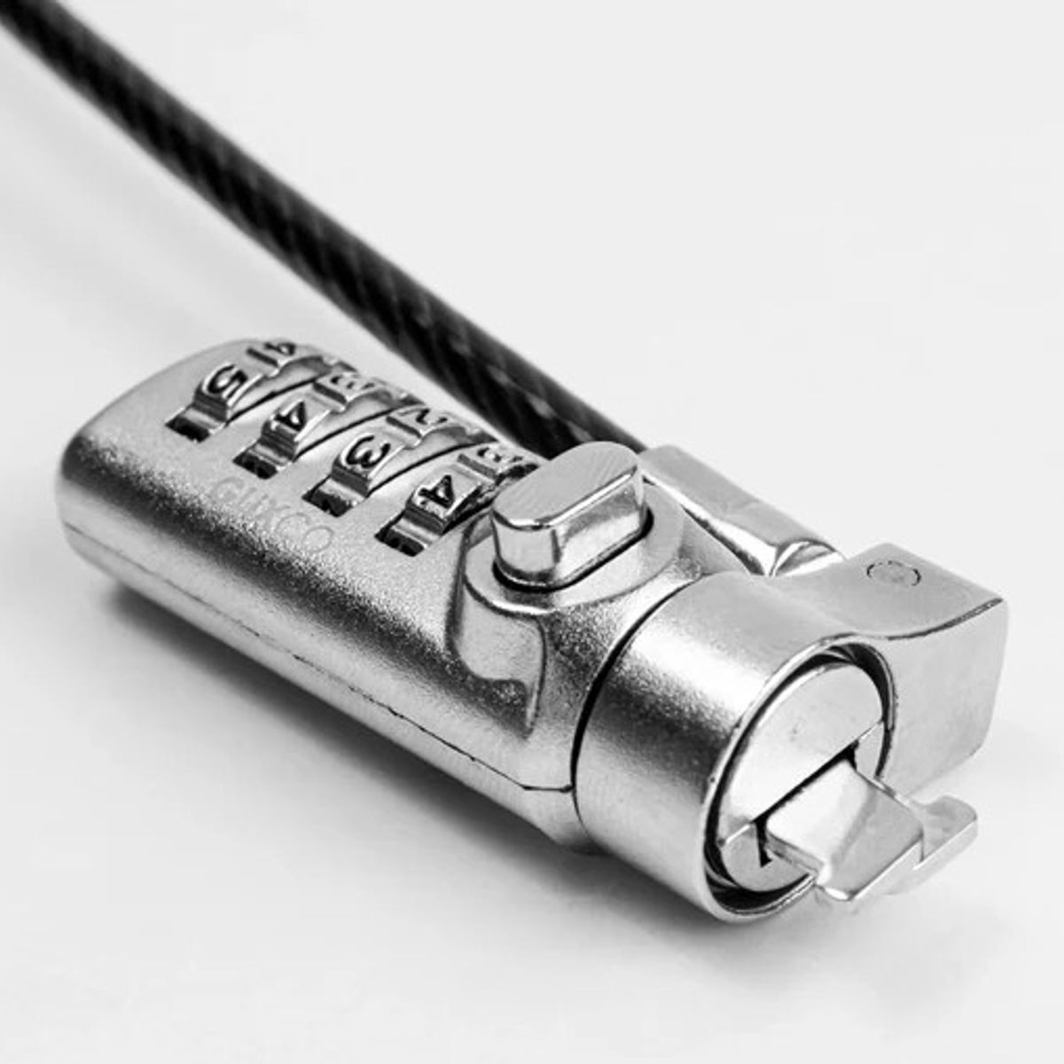 GENERICO - MONTECH - Cable de Seguridad para Laptop con Clave 4 dígitos / Nano