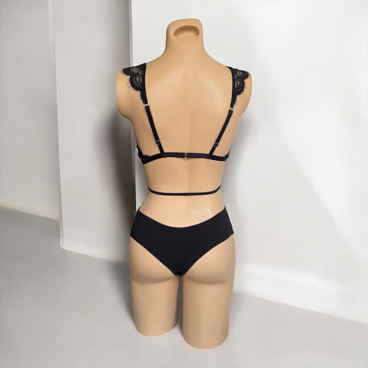 SOFISOFT - Conjunto Lune Noire Bralette y Tanga