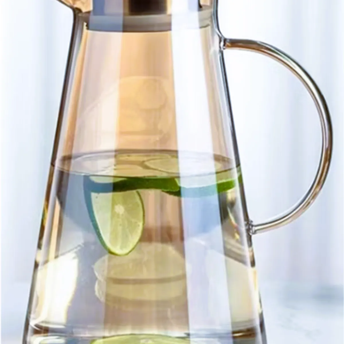 GENERICO - Jarra Dorada tapa de Acero Inox  Resistente al Calor 1.6 L.