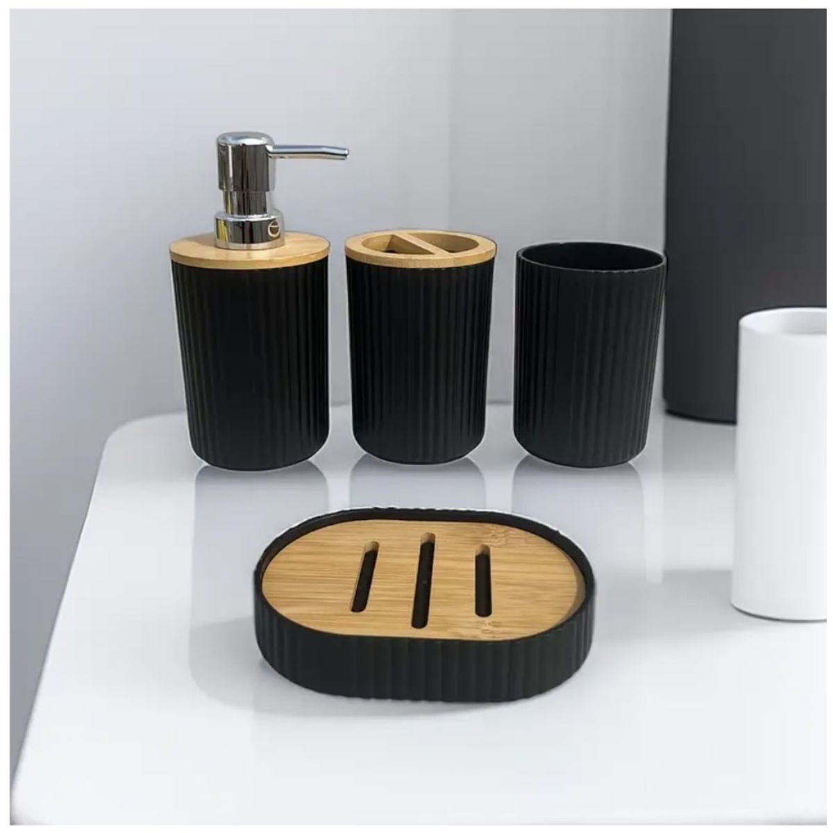 MINARI - Kit 4 Accesorios para Baño Dispensador de Jabón Jabonera Negro KB4