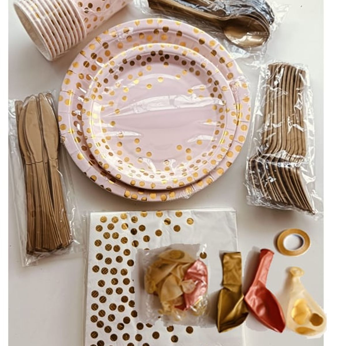 GENERICO - Fiesta Descartables 10Vasos+20Platos+20 servilletas+30cubiertos+Globos