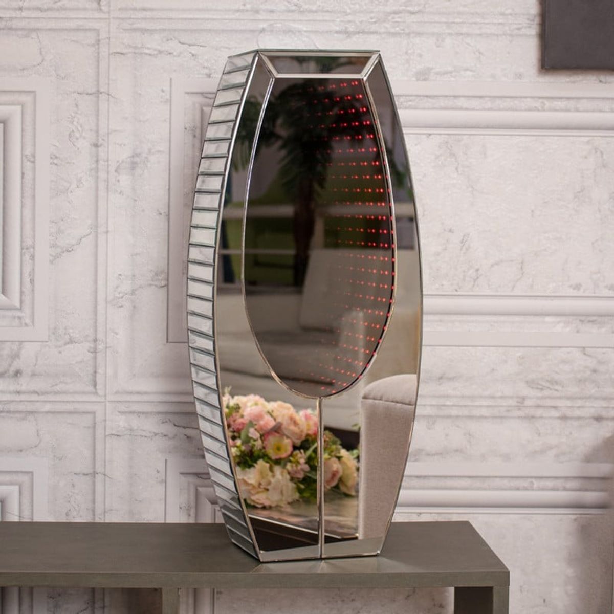 PANADECOR - Florero Panadecor Vertical Mdf Ovalado Plateado Con Iluminación Led 60Cm