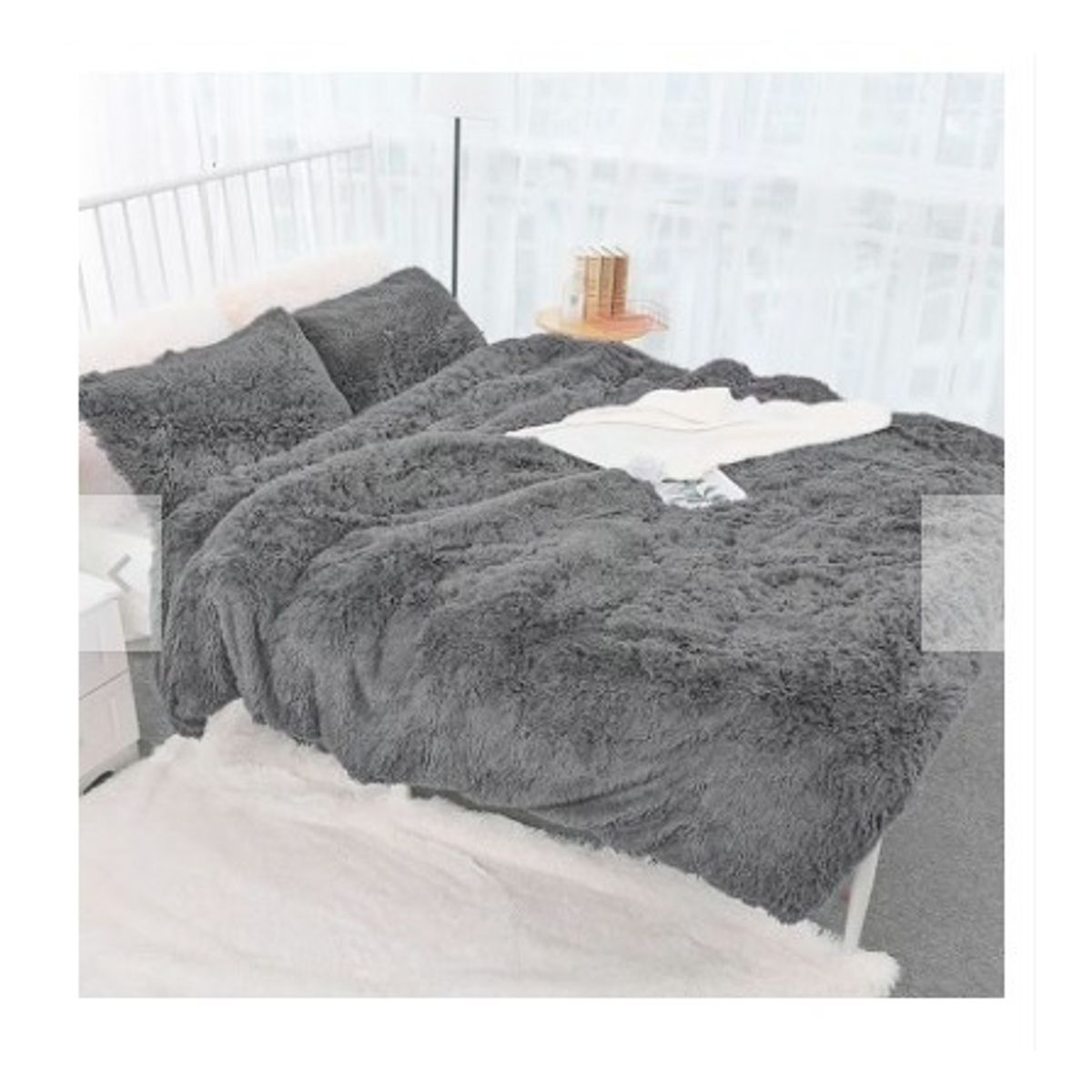 GENERICO - CUBRECAMA DOS PLAZAS DE PELUCHE PELO CORTO PLOMO