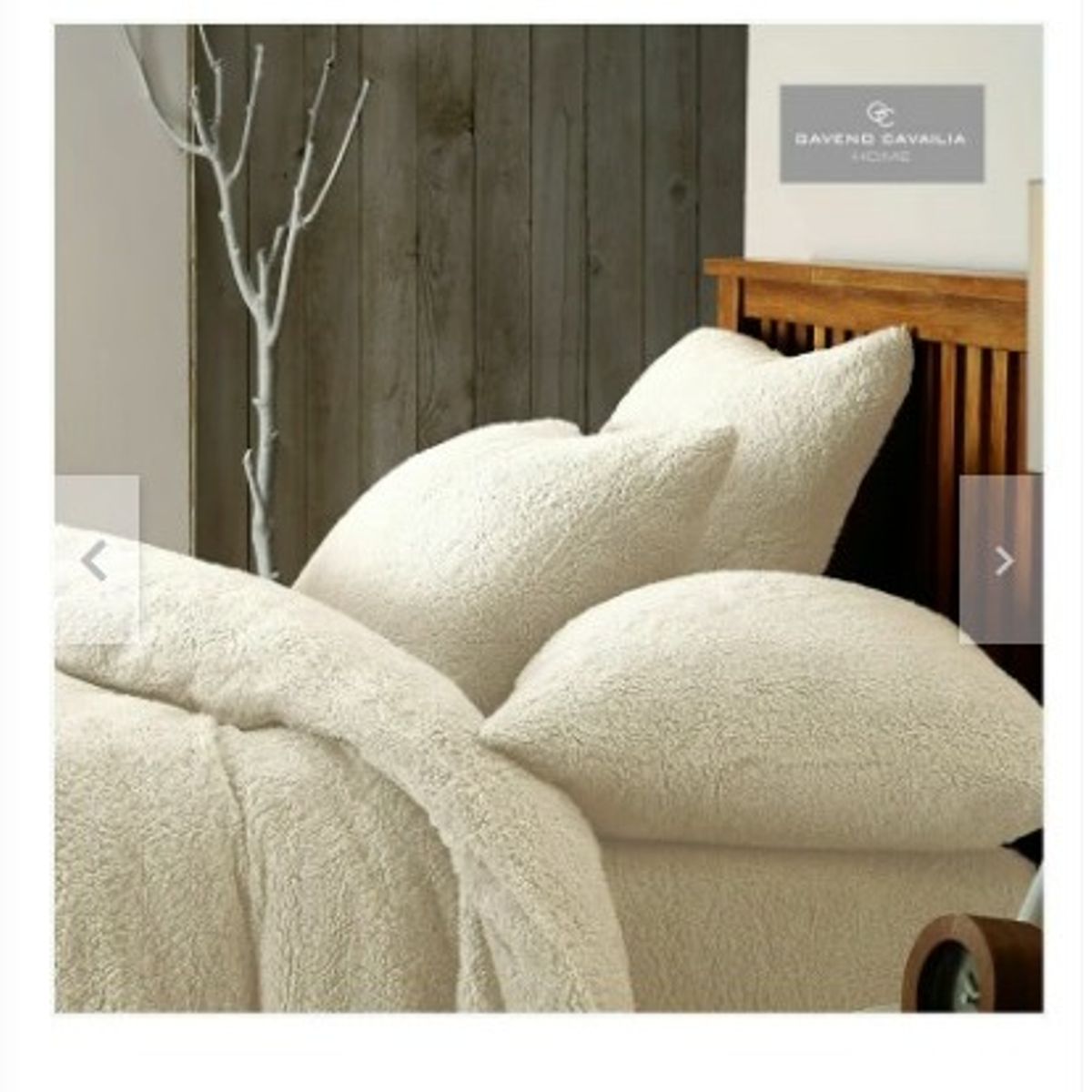 GENERICO - CUBRECAMA DOS PLAZAS Y MEDIA QUEEN DE PELUCHE PELO CORTO PERLA