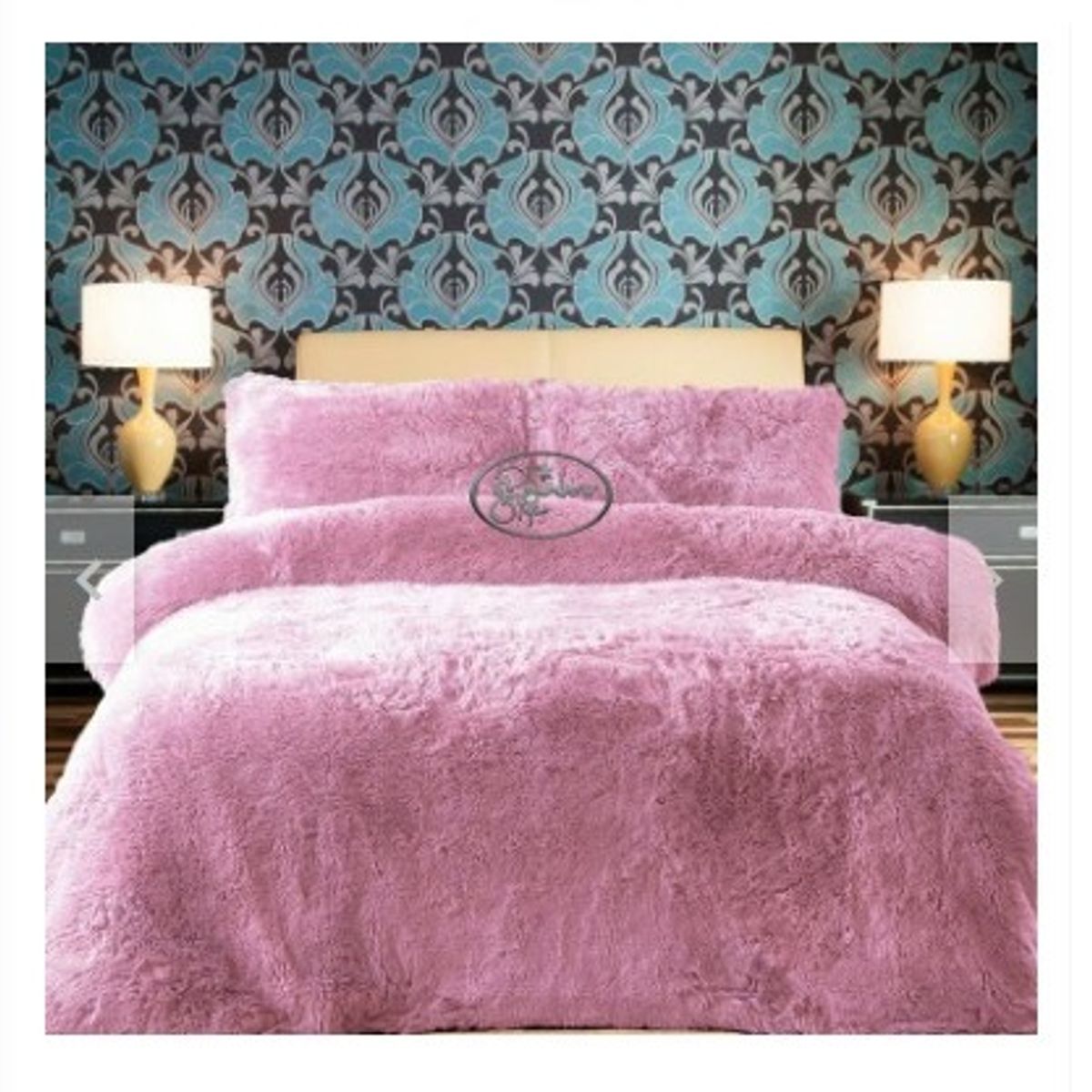 GENERICO - CUBRECAMA  TRES  PLAZAS KING DE PELUCHE PELO CORTO ROSADO BEBÉ