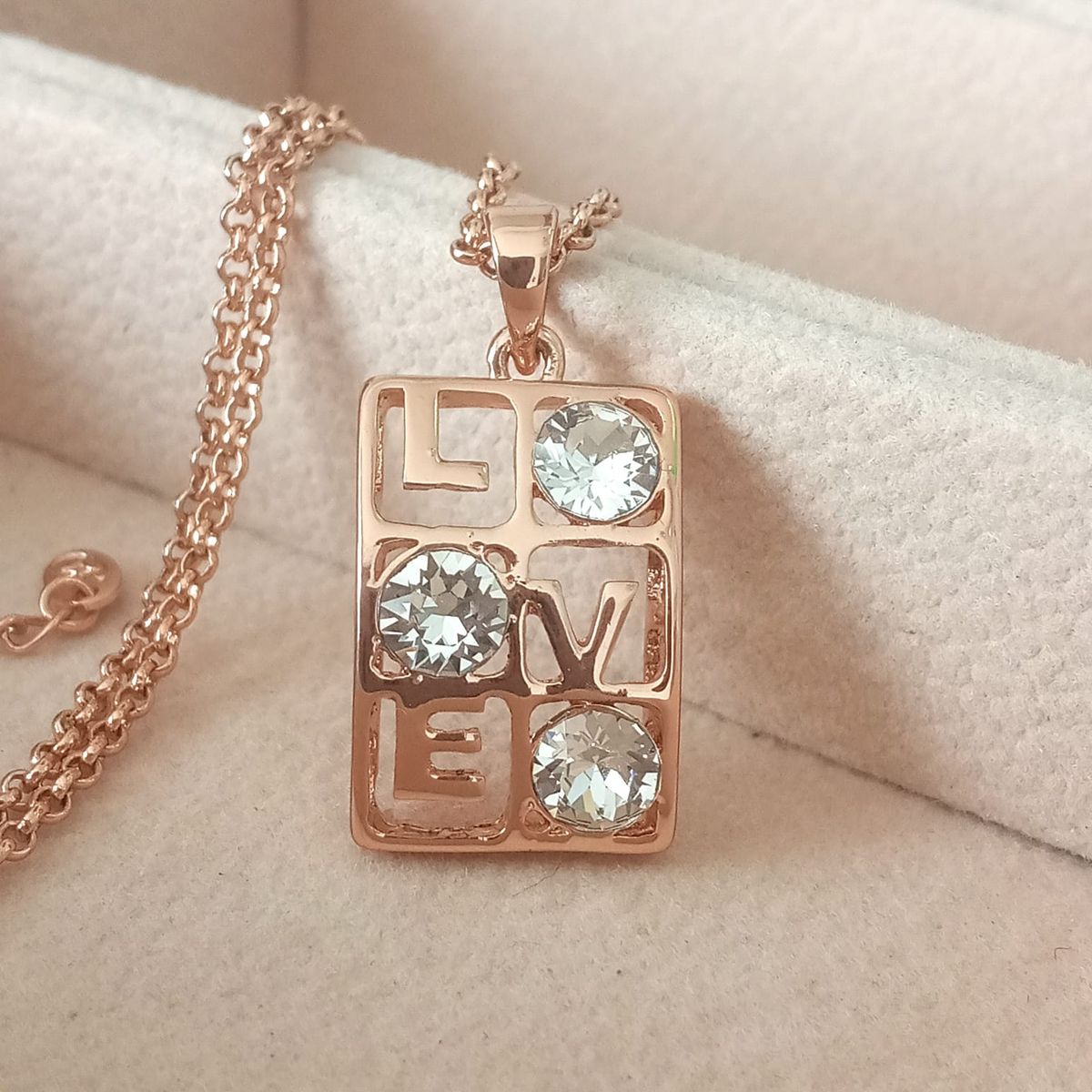 LUCYANA JOYAS Y ACCESORIOS - Collar para mujer, Love, Amor, bañado oro rosa de 18k -  JOYAS LUCYANA