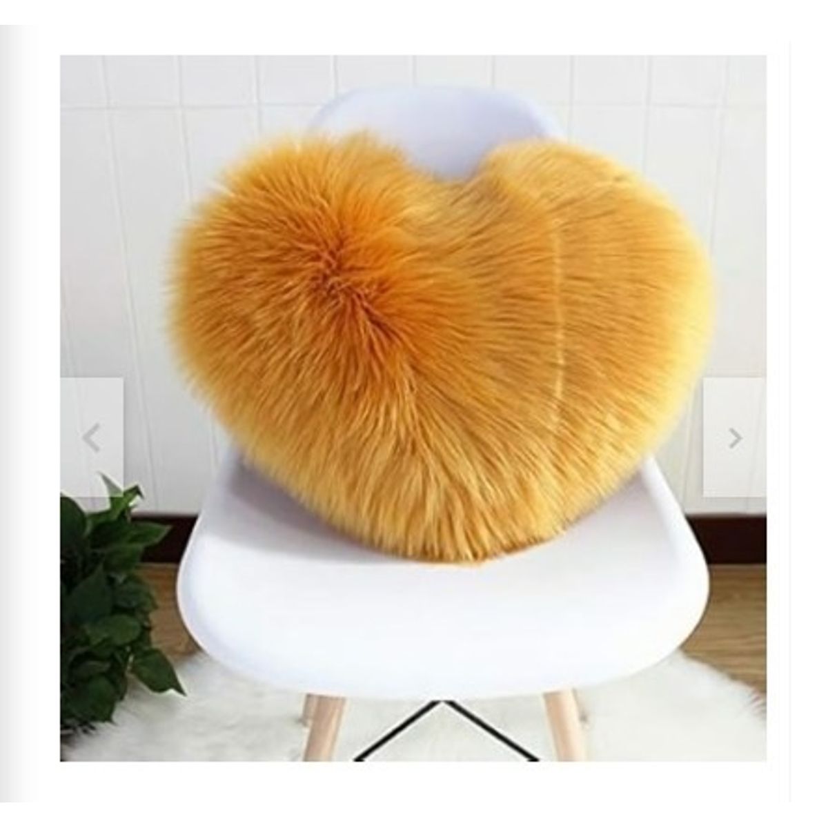 GENERICO - COJIN CORAZON PELO LARGO 35X35 mostaza