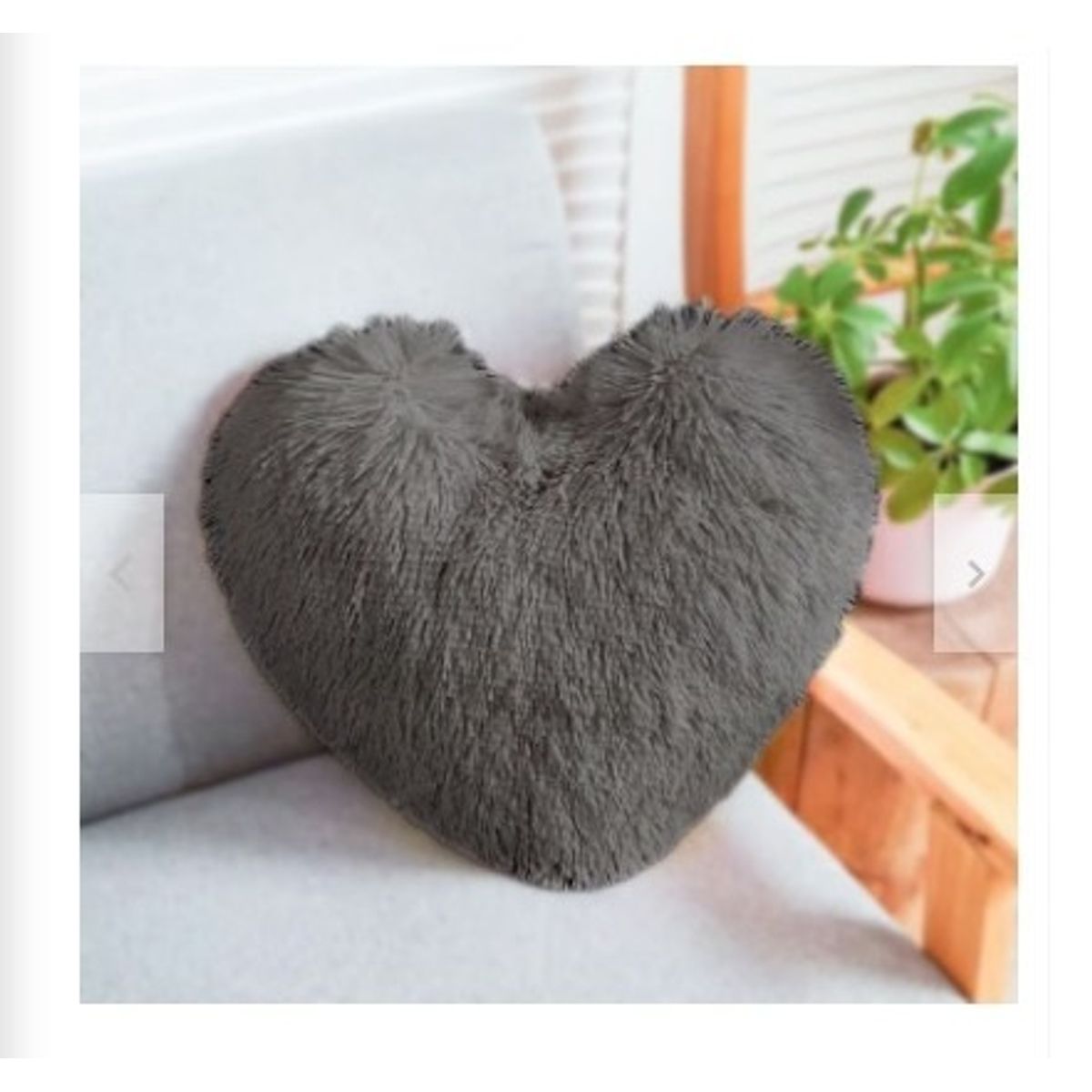 GENERICO - COJIN CORAZON PELO LARGO 35X35 plomo