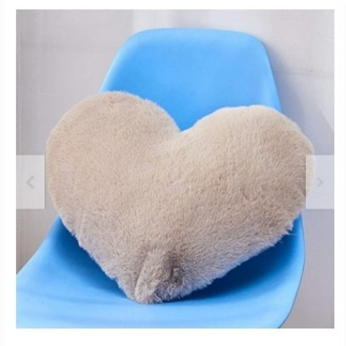 GENERICO - COJIN CORAZON PELO LARGO 35X35 beige