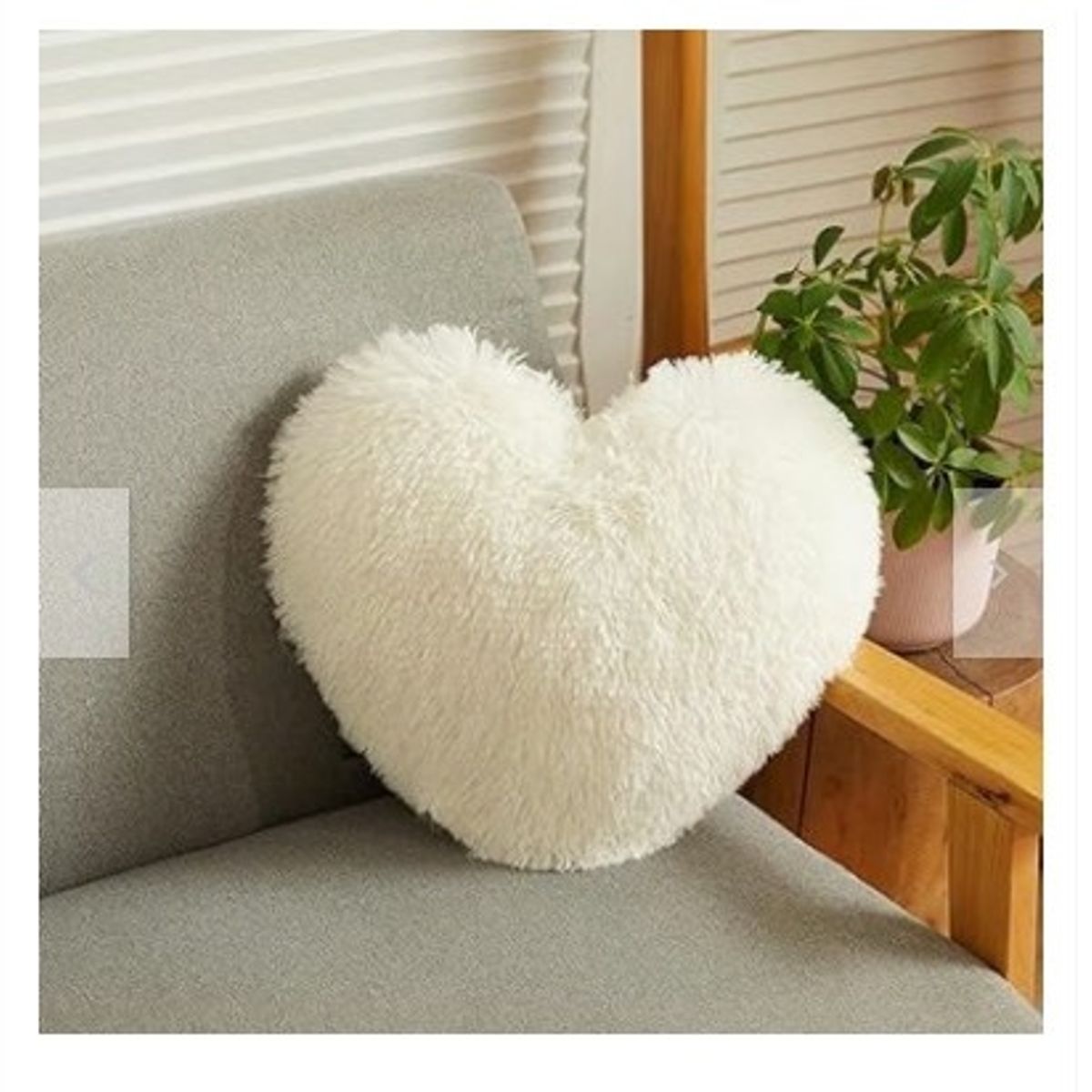 GENERICO - COJIN CORAZON PELO CORTO 35X35 Perla