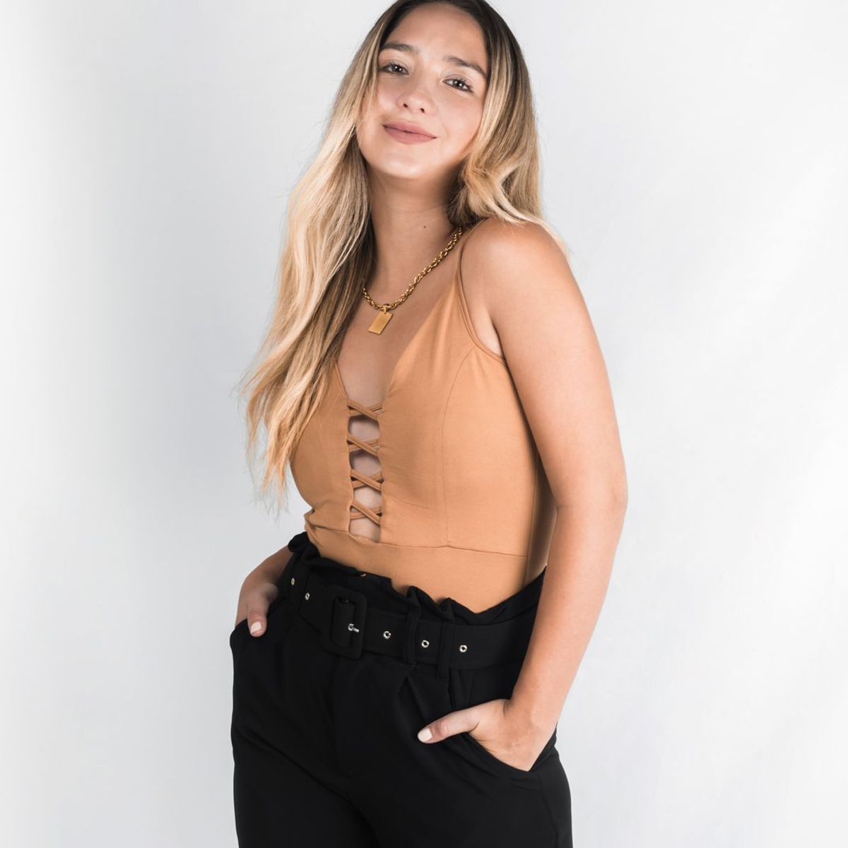 AMA OUTFITTERS - PANTALON SASTRERO PAMELA