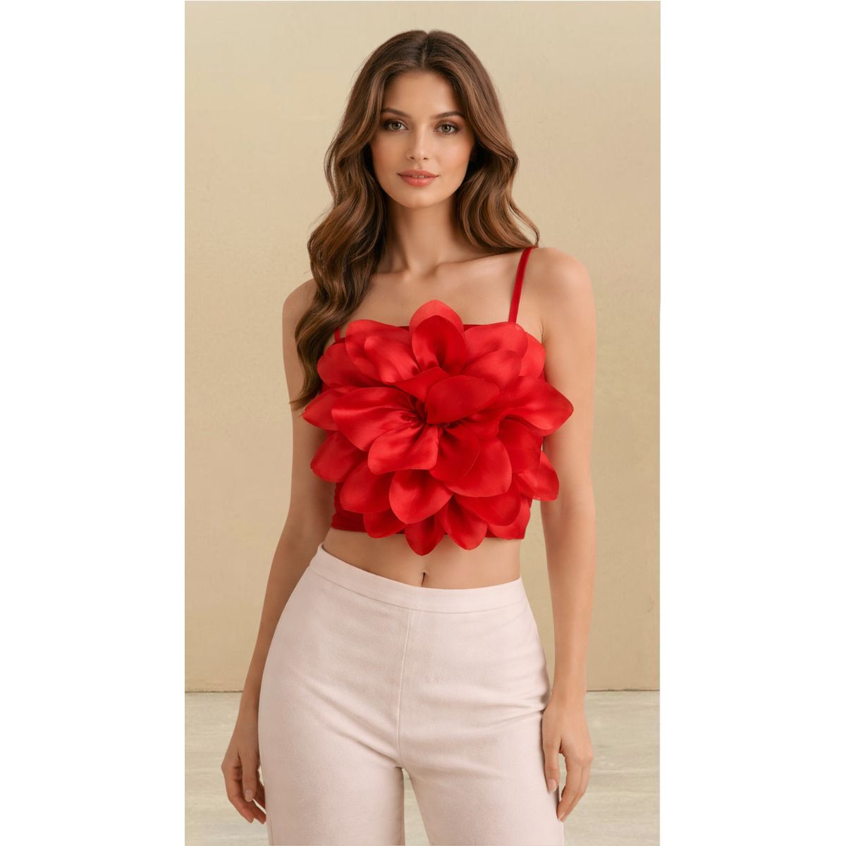 AMA OUTFITTERS - TOP TITTI CON FLOR 3D