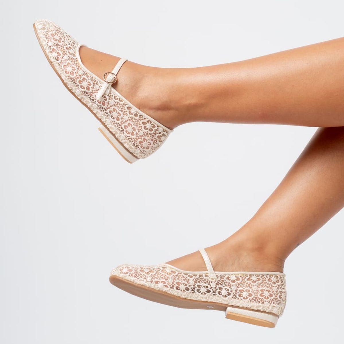 LB LIBBY CALZADOS Y ACCESORIOS - ZAPATOS CASUALES MARY JANE - ENCAJE MERCEDITAS COLOR PERLA