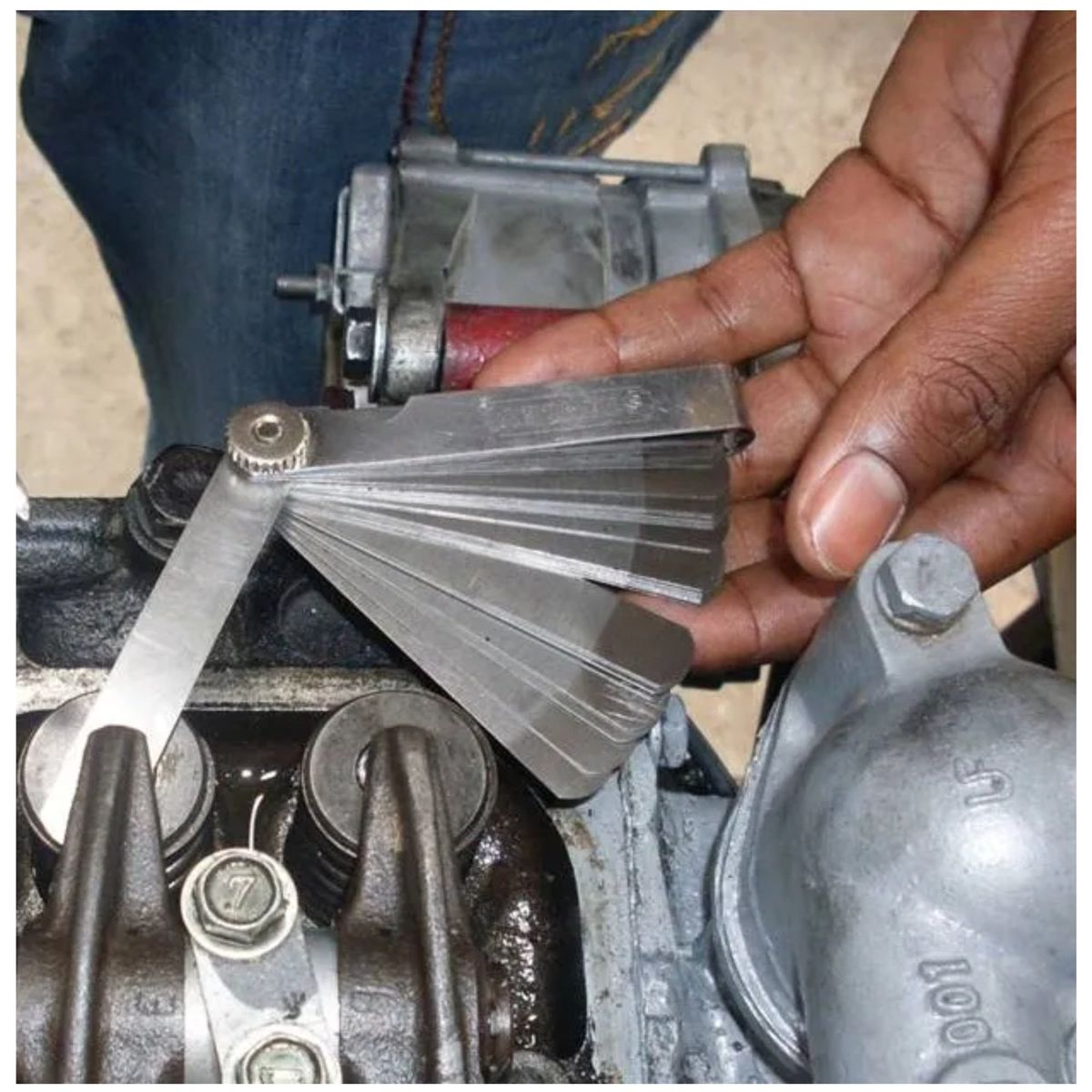 STANLEY - Calibrador de Bujías Y Válvulas 22 Hojas  STANLEY