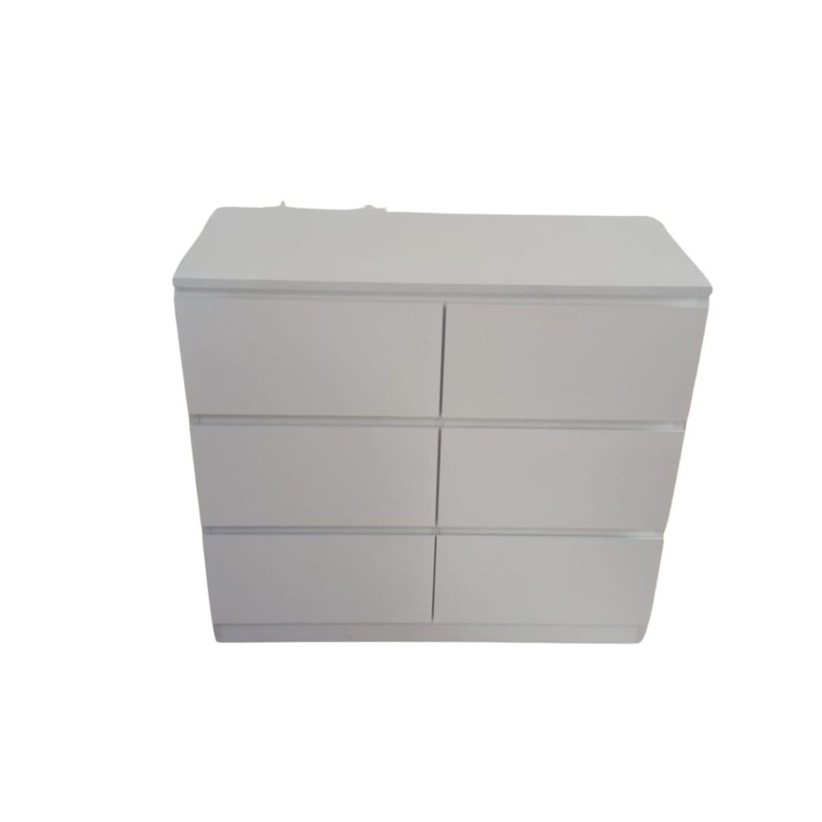 GENERICO - COMODA con zocalo color blanco