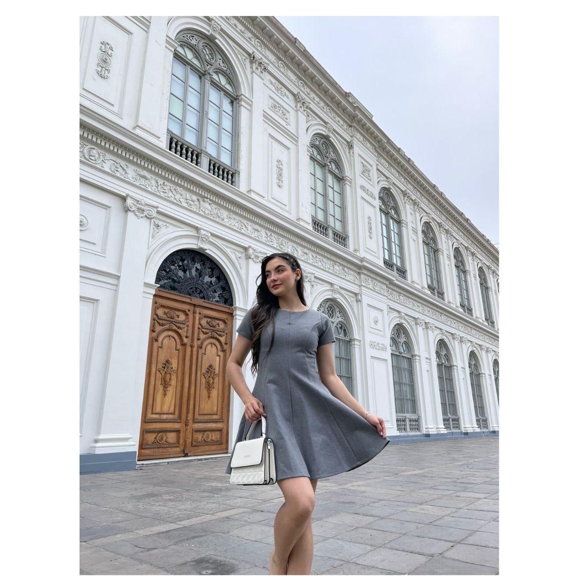 ALLEZ COLLECTION - Vestido Liliana con manga corto fresco elegante