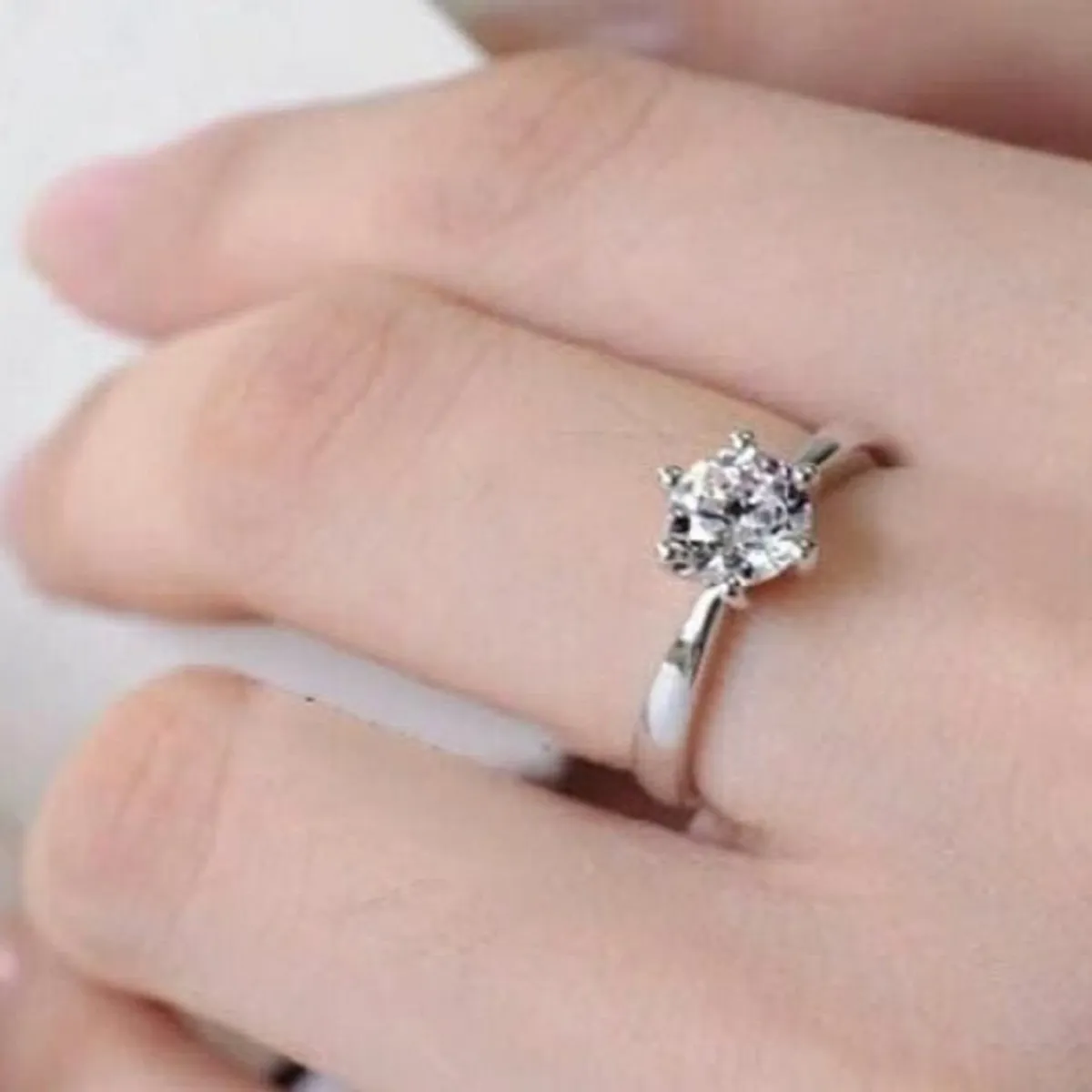 GENERICO - Anillo Compromiso Solitario White Aro Bañado18K  San Valentín Genieka