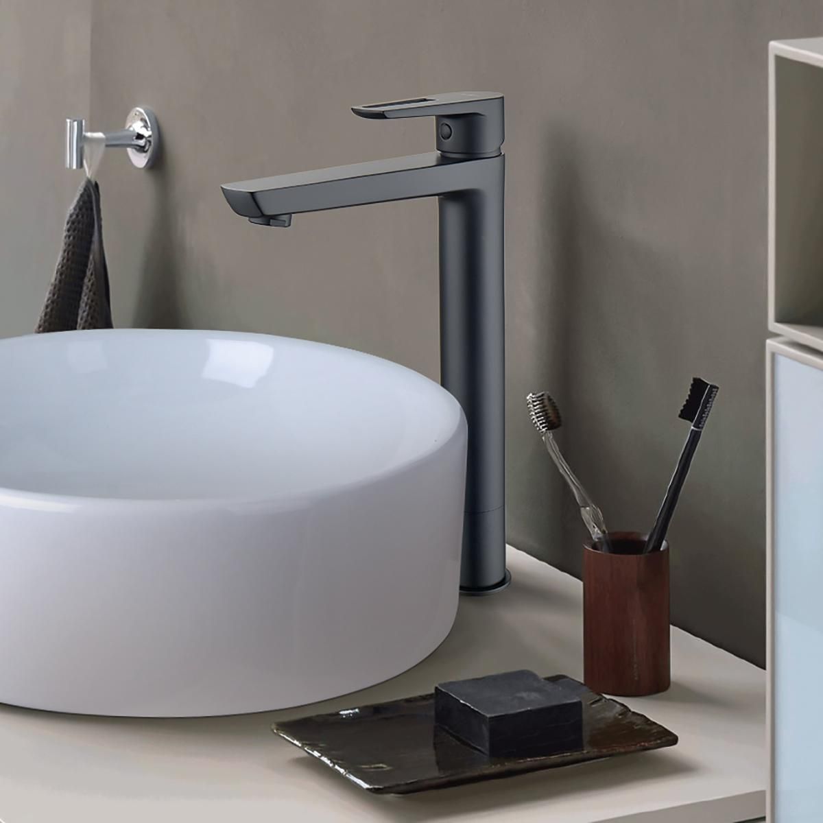 TREBOL - Monomando para Lavatorio en Bronce Cromado Negro