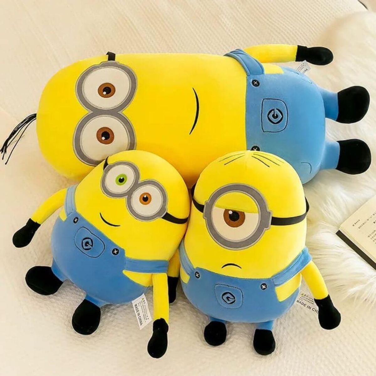 GENERICO - Peluche Minio Kevin Amarillo  - Mide 30 cm alto