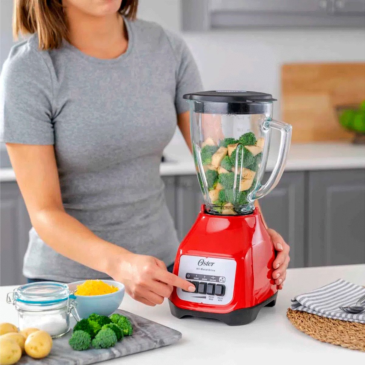 OSTER - Licuadora 2 Velocidades mas pulso BLSTKAG-RPB