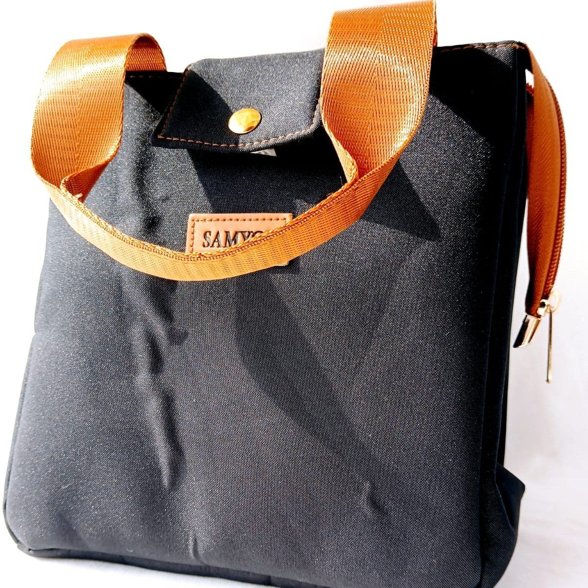 NACIONAL - Lonchera Térmica Negra Versátil para Mujer