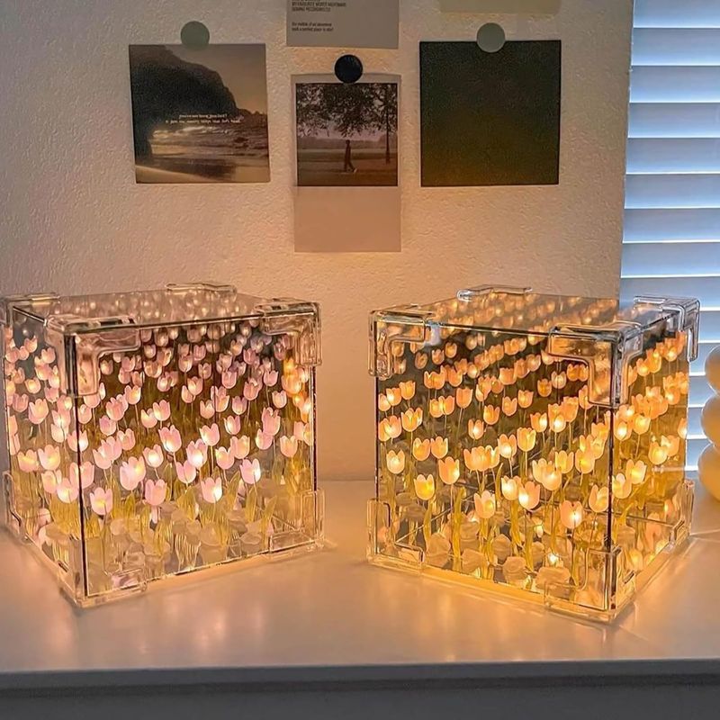 GENERICO - LÁMPARA FORMA DE CUBO DE TULIPANES EFECTO INFINITO PARA ARMAR