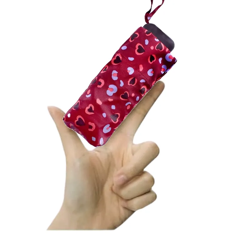 GENERICO - PARAGUAS PLEGABLE MODELO MINI CORAZÓN UV