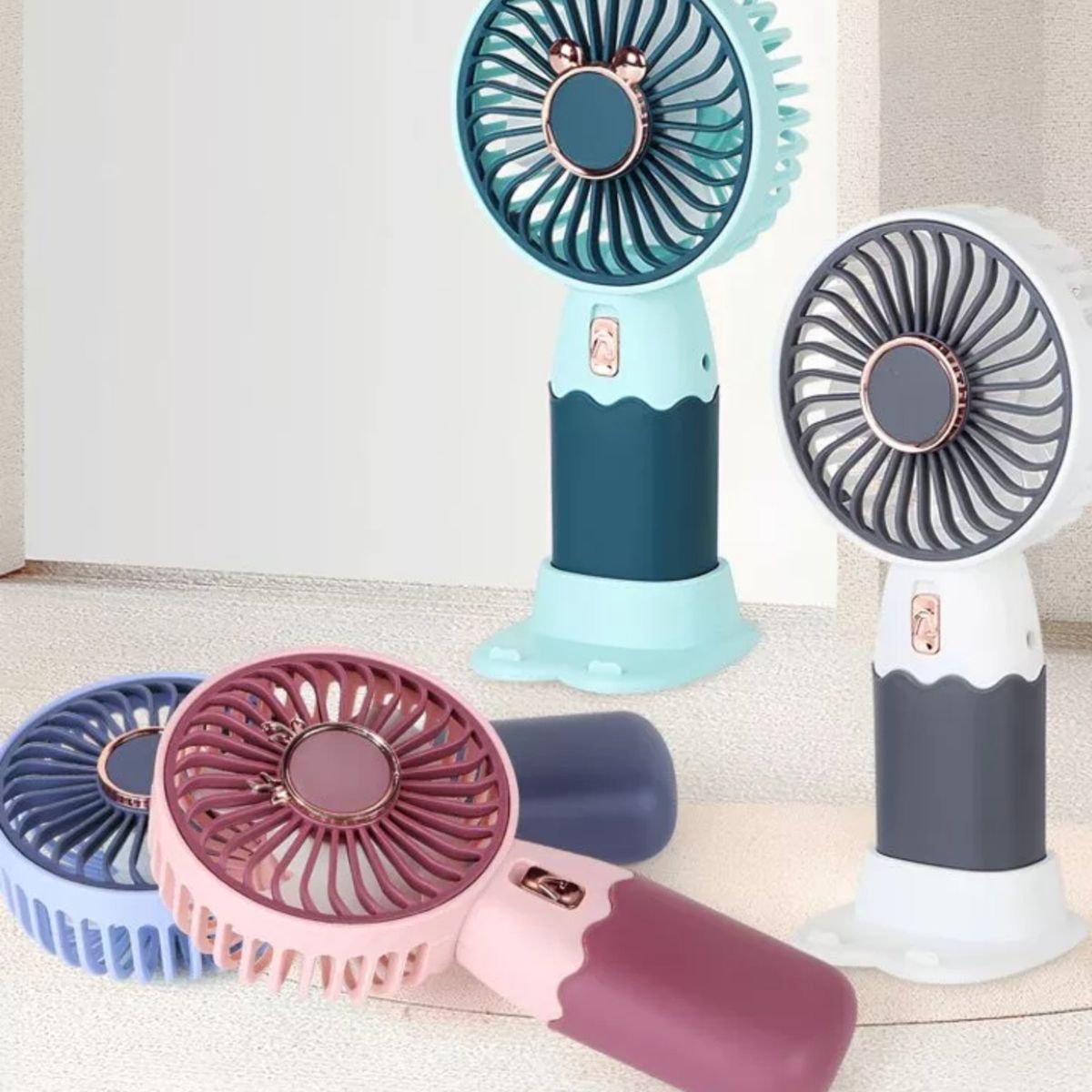GENERICO - Mini Ventilador Portatil De Mano Recargable Soporte Celular