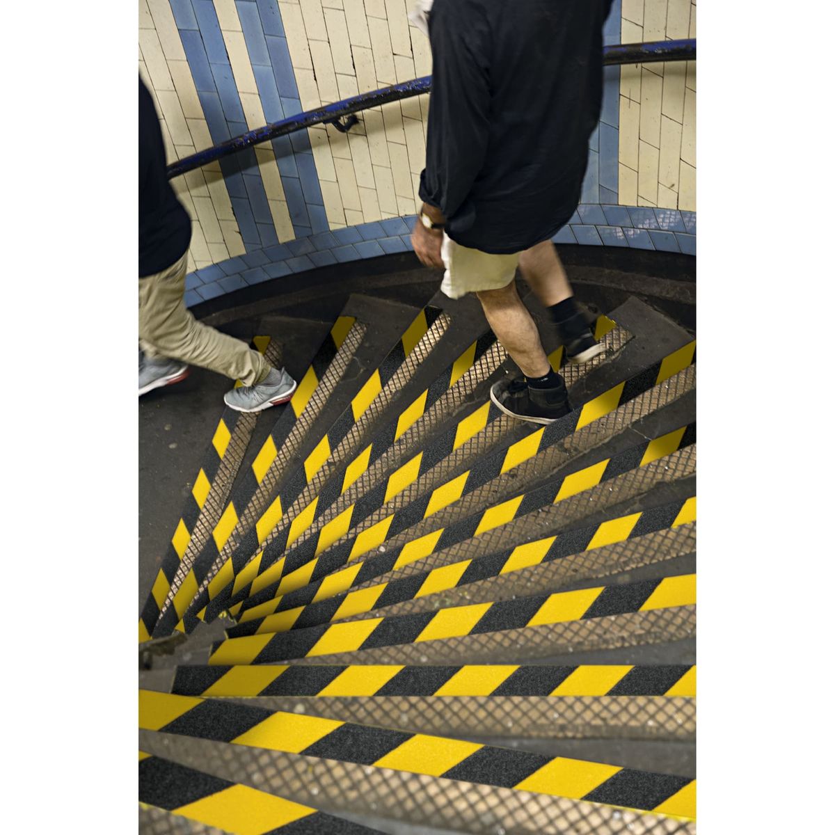 TRUPER - Rollo 18 m de cinta antiderrapante ama/negra 50mm c/abrasivo, Truper