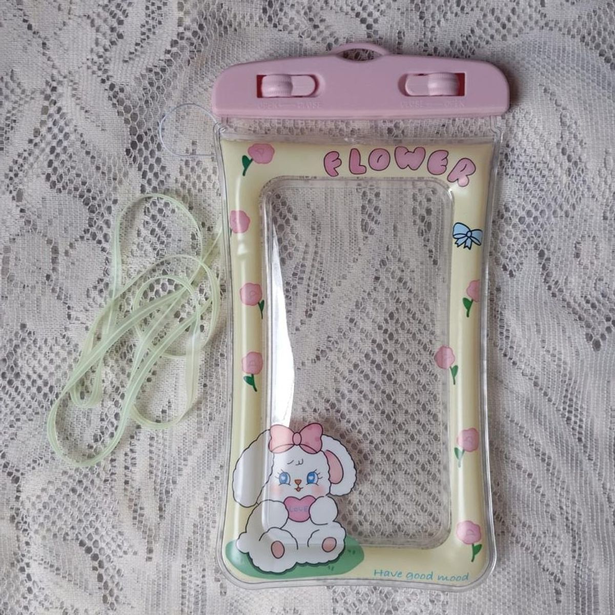MORITA BAG STORE - FUNDA CELULAR PROTECTOR KAWAI