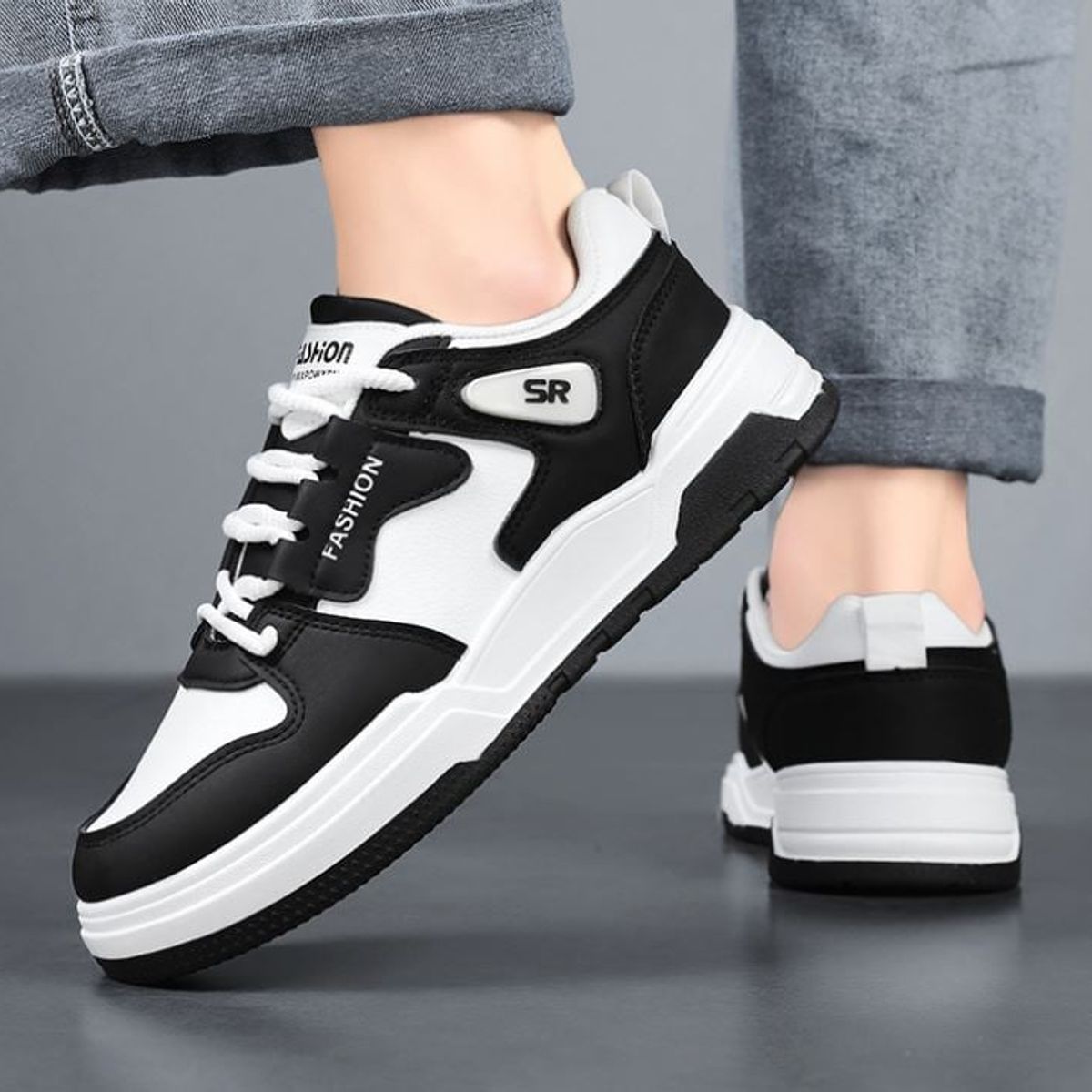 GENERICO - ZAPATILLA PARA HOMBRE FASHION ACTION BLANCONEGRO-6067