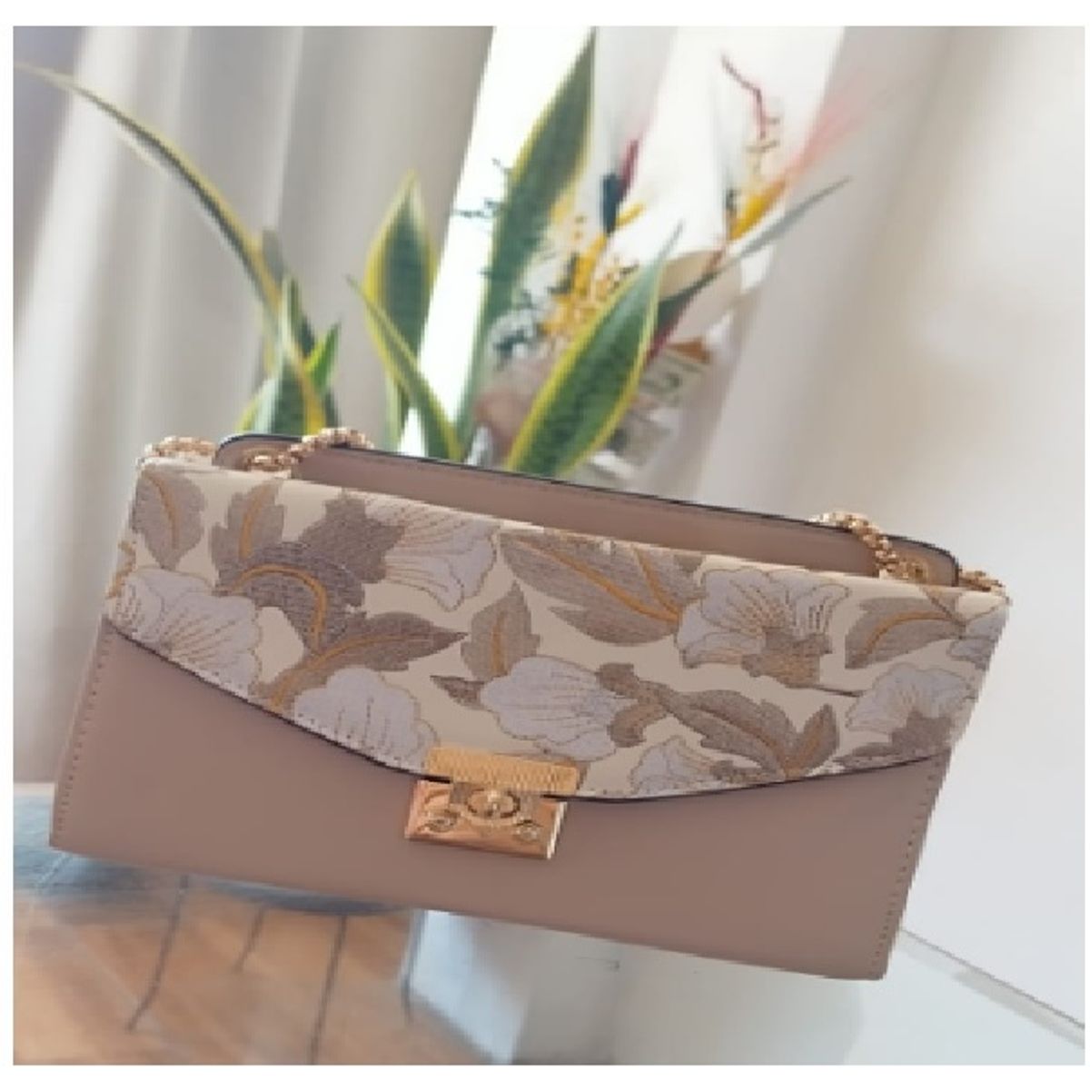 GENERICO - CARTERA con Flores para fiesta