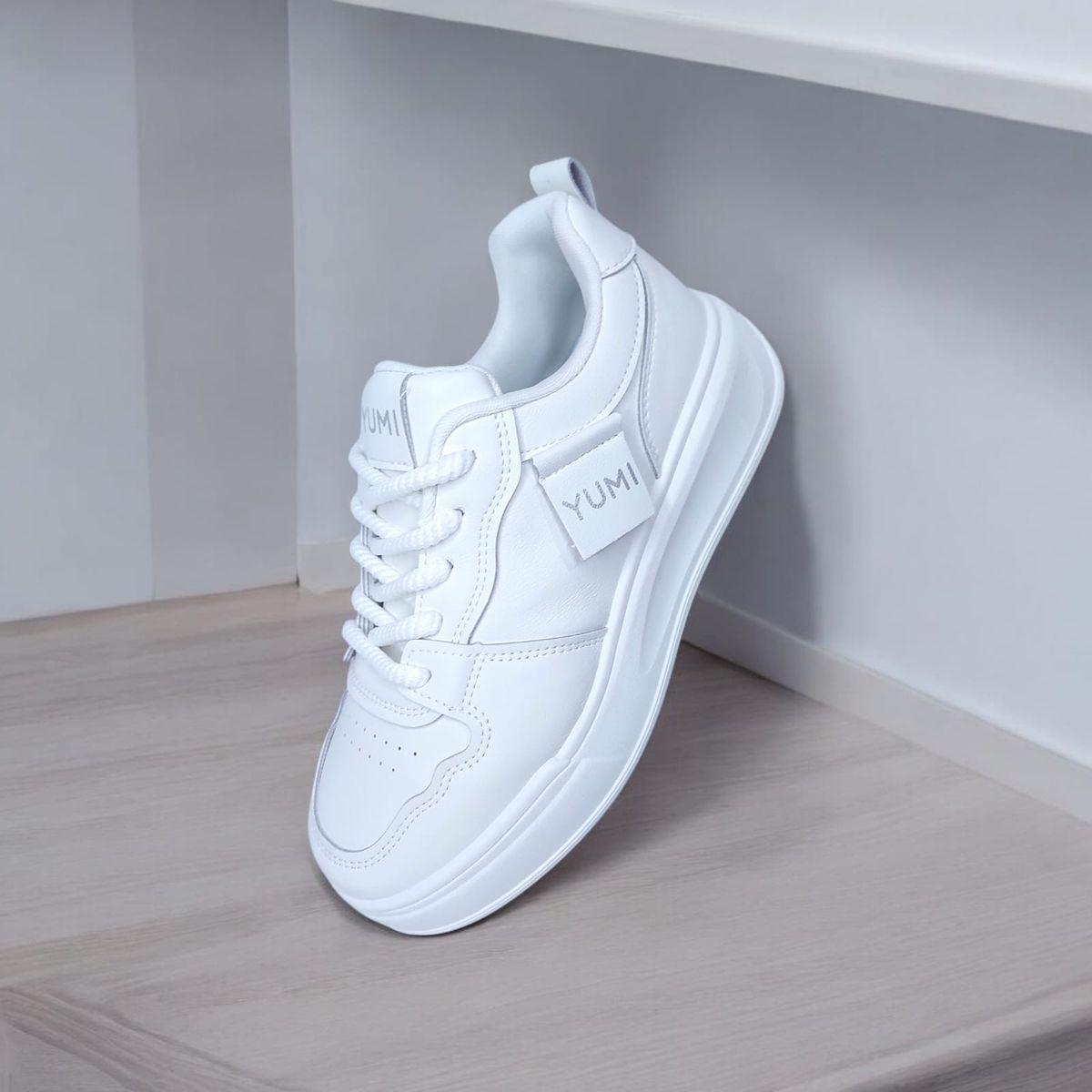 GENERICO - ZAPATILLA DE MUJER YUMI COLOR BLANCO- AT1029