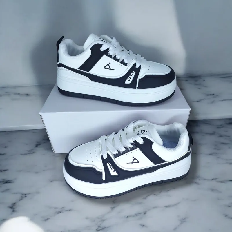 GENERICO - ZAPATILLA PARA DAMA CACY CLASSIC BLANCONEGRO - C51039