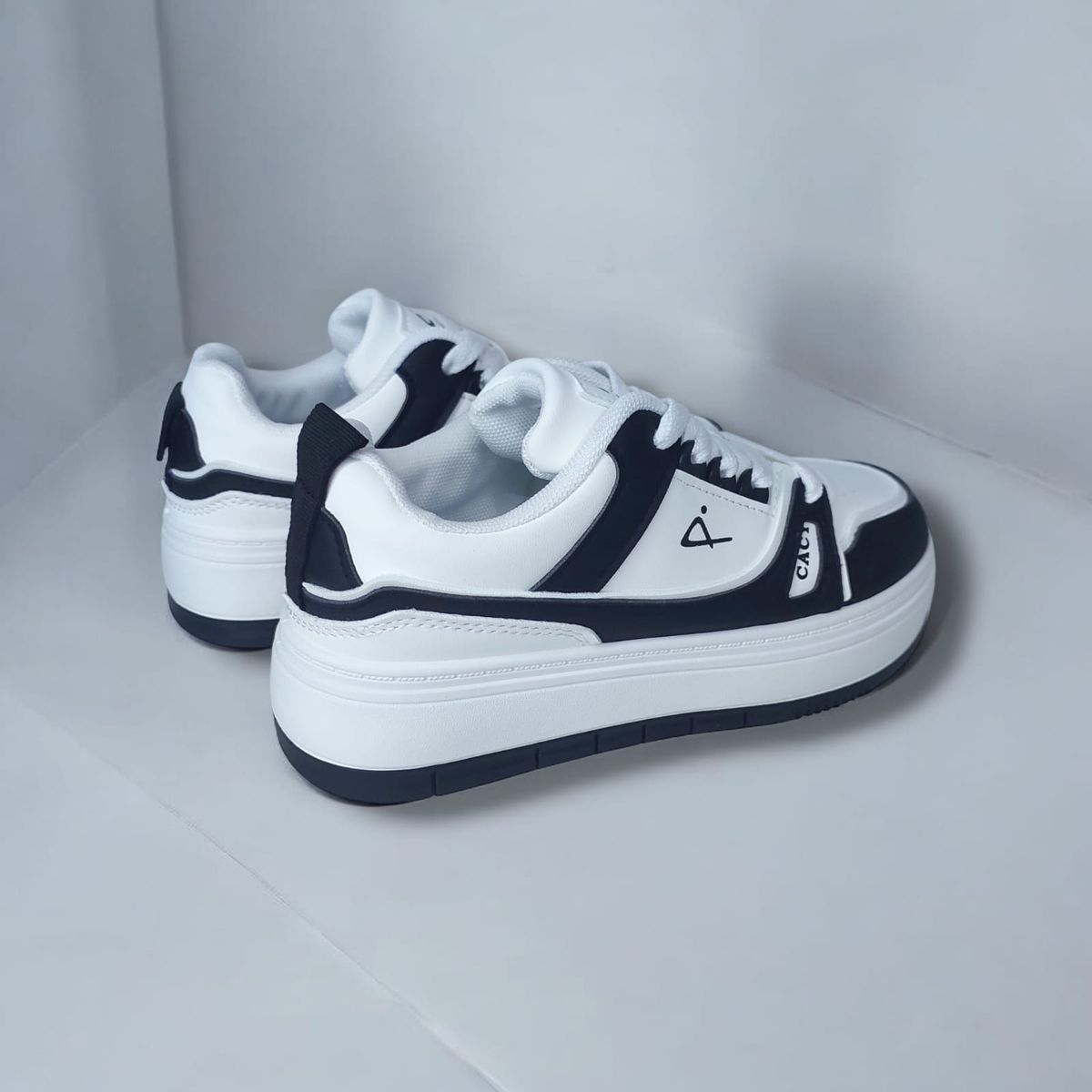 GENERICO - ZAPATILLA PARA DAMA CACY CLASSIC BLANCONEGRO - C51039