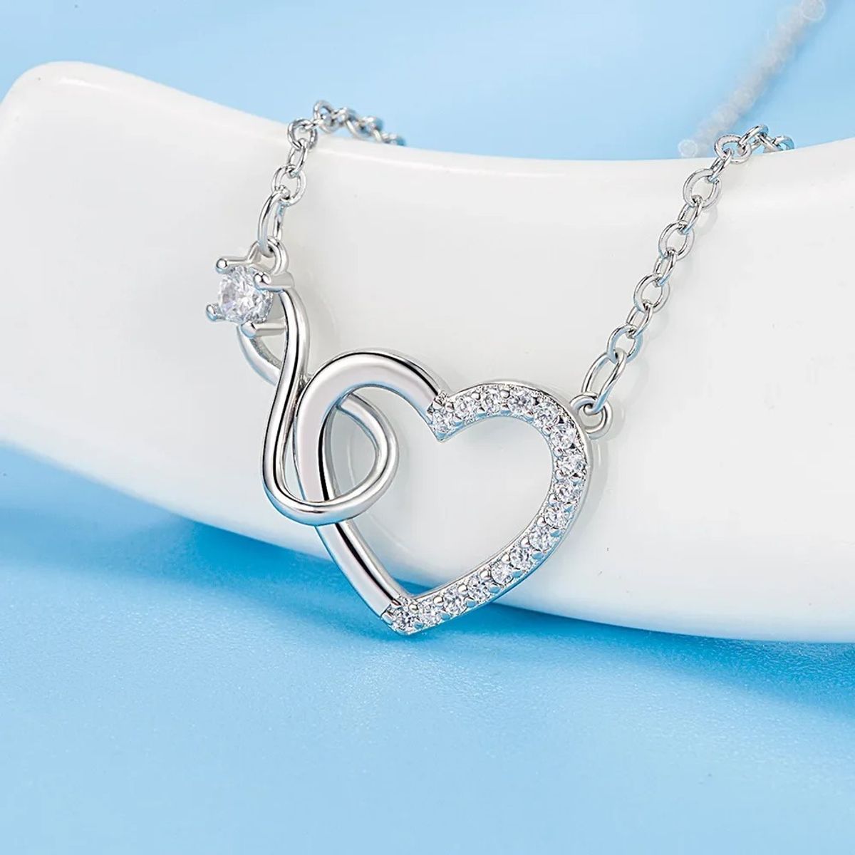 GENERICO - Collar para Mujer Corazon Infinito Plata