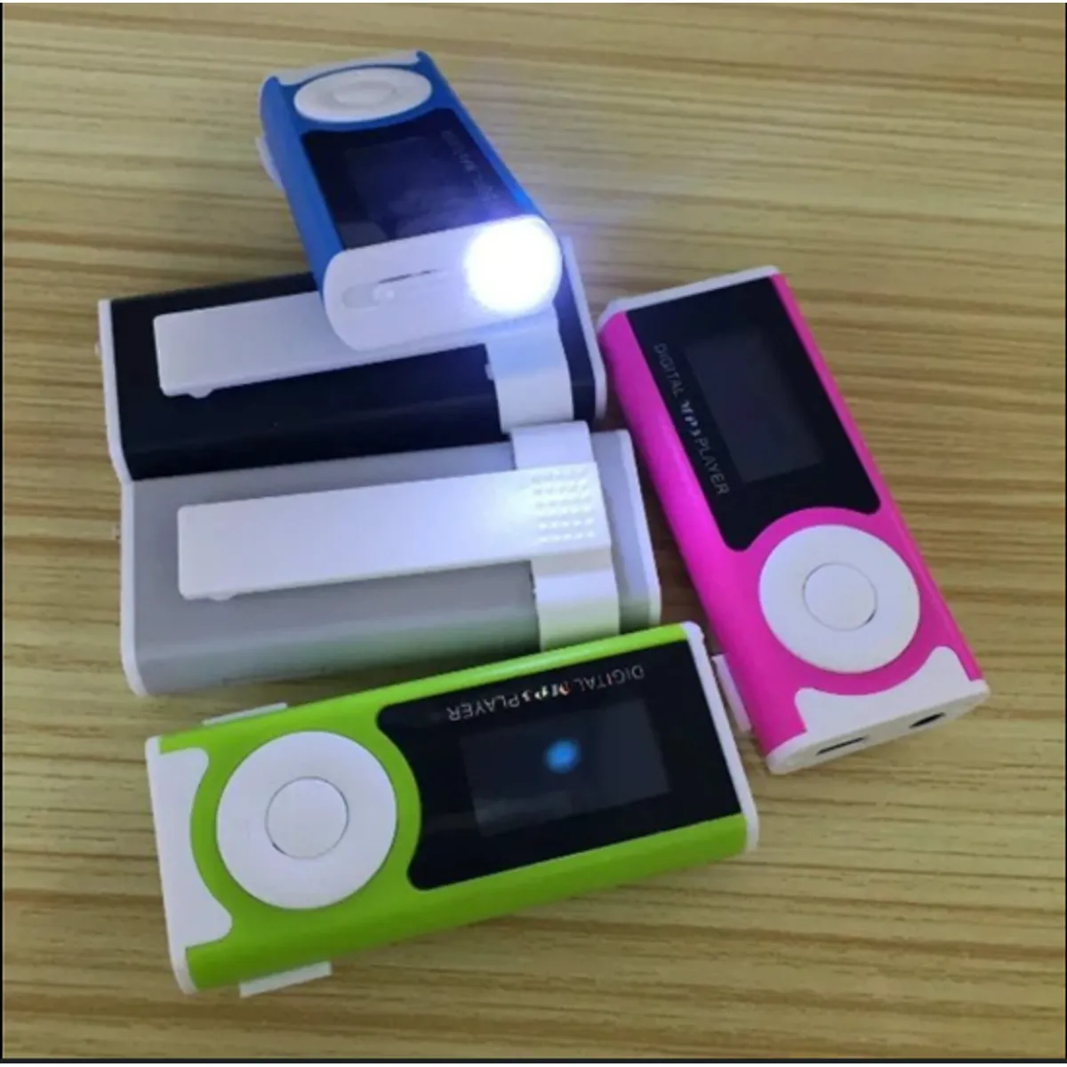 GENERICO - Reproductor de musica mp3 clip recargable sport audífono cable usb