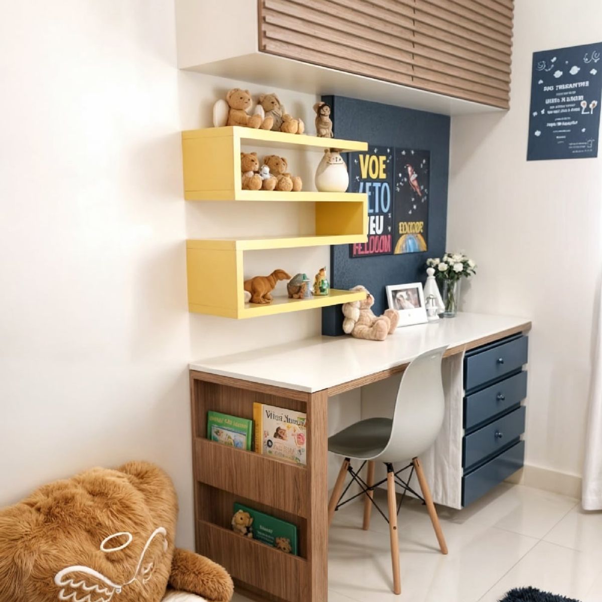 BARAKA HOME - Escritorio con Cajones y Repisa aérea Taboria - Blanco