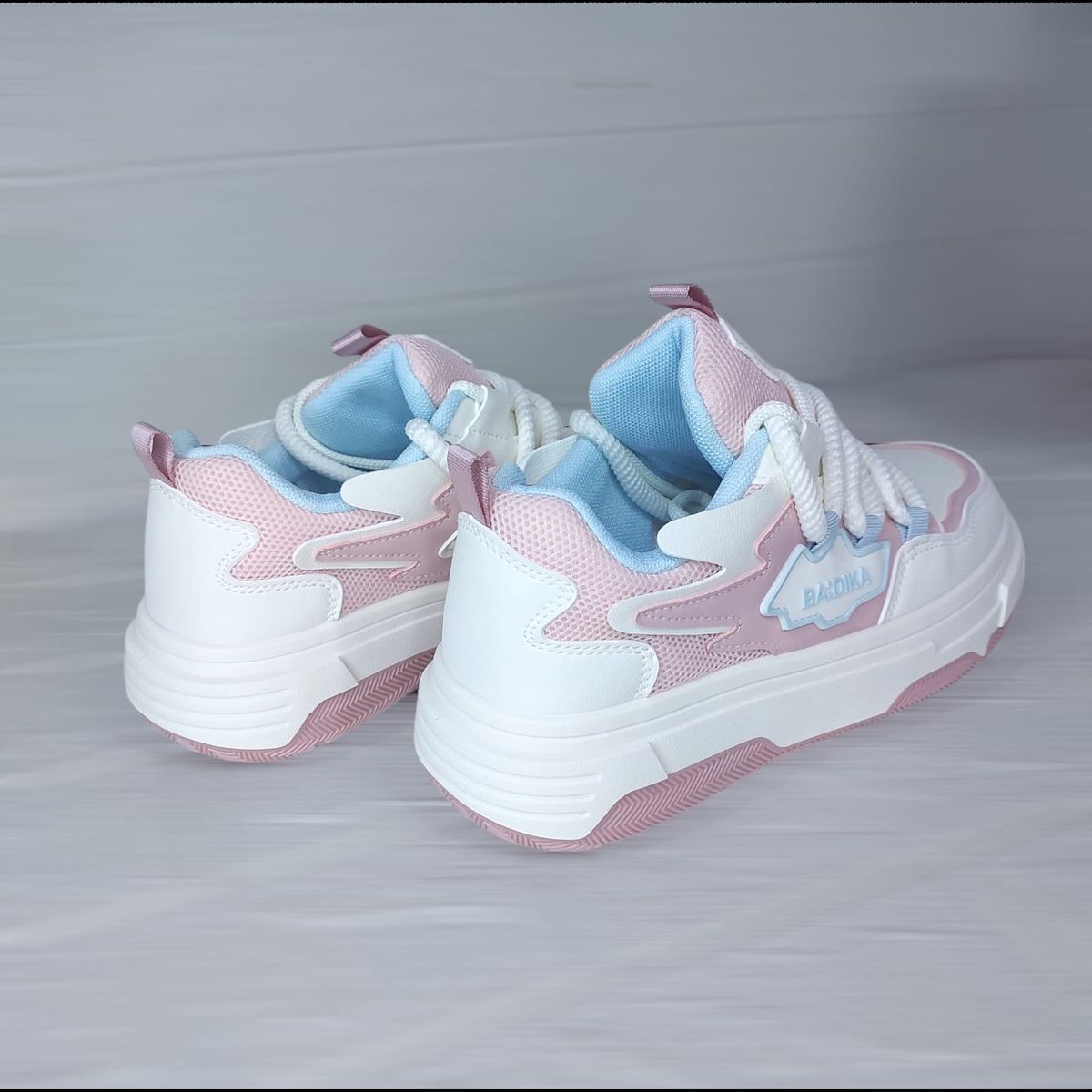 GENERICO - ZAPATILLA DE MUJER BADIKA BLANCO/ROSA - 2131