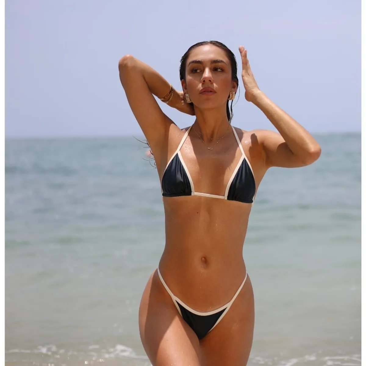 BETWEEN US - Bikini Triángulo Alaia Negro